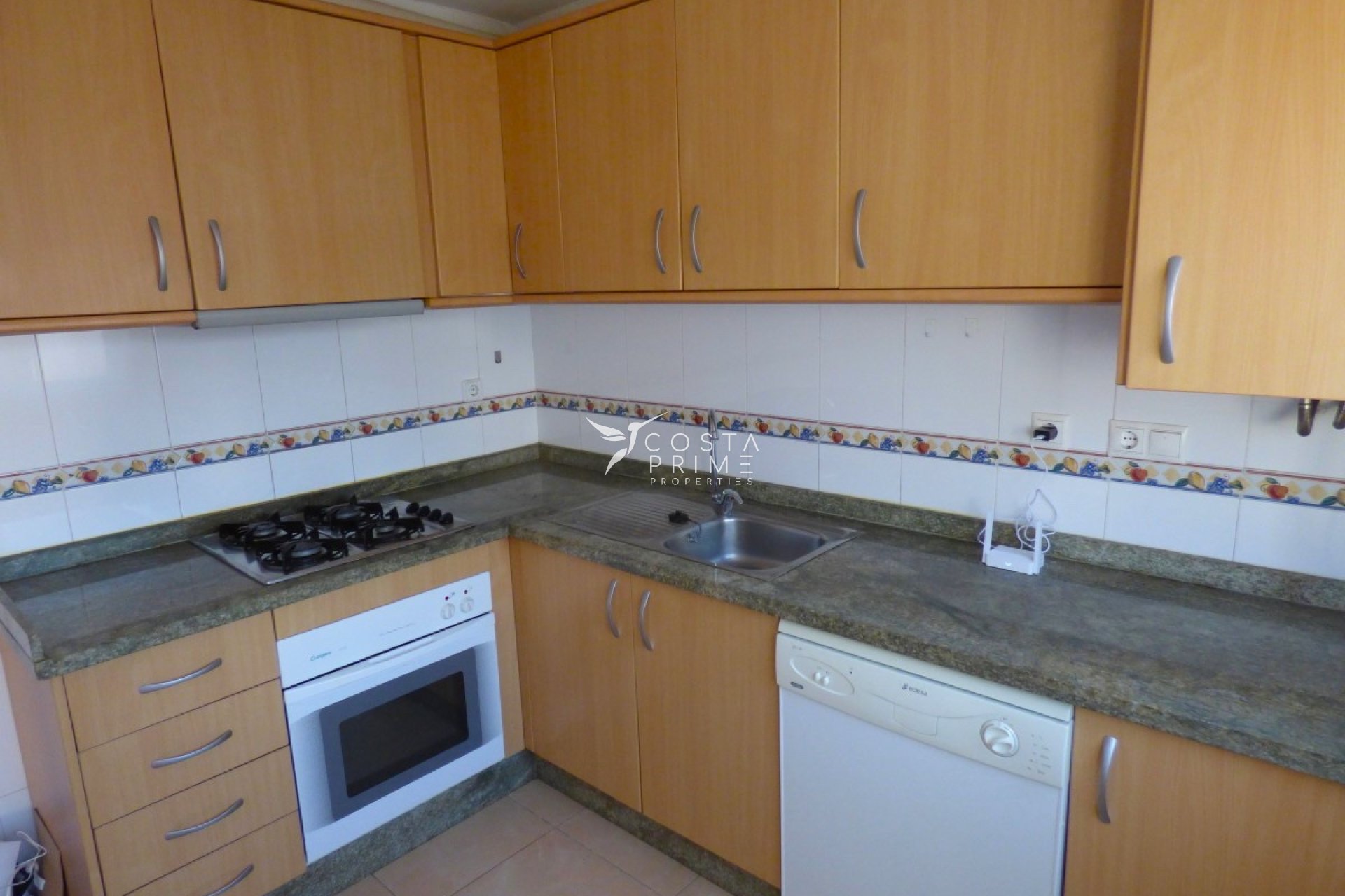 Resale - Townhouse / Semi - Polop