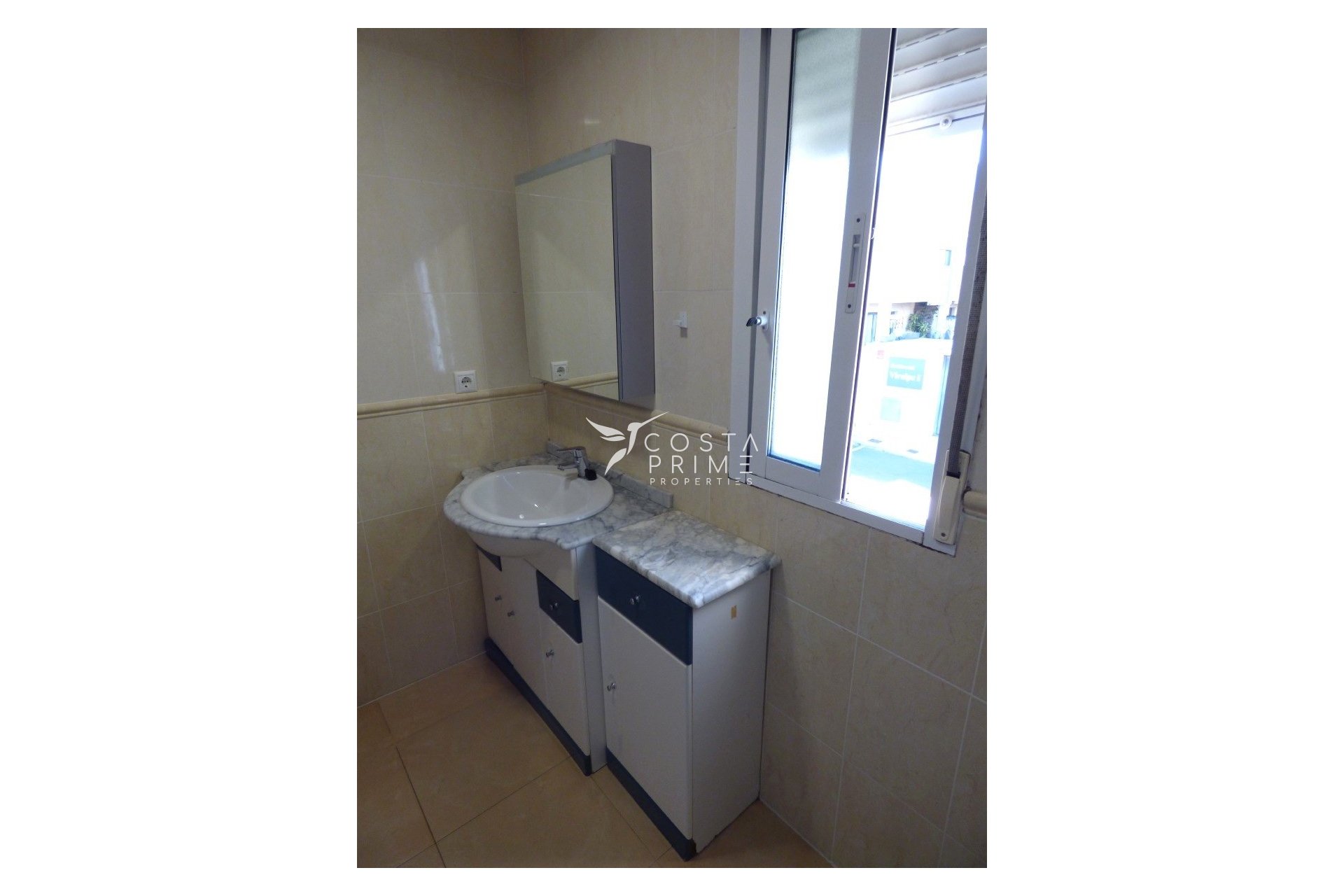 Resale - Townhouse / Semi - Polop