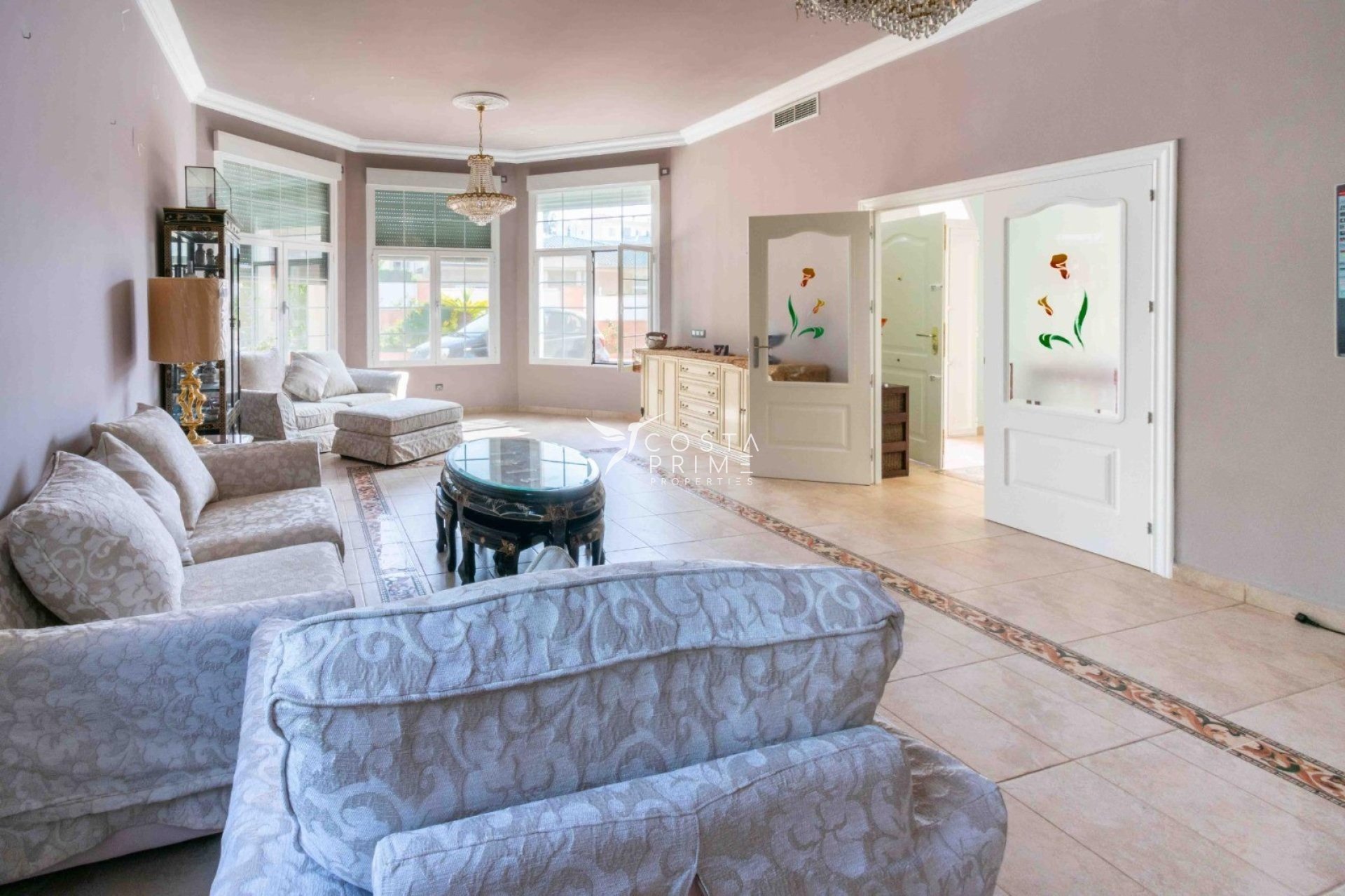 Resale - Villa  - Albir