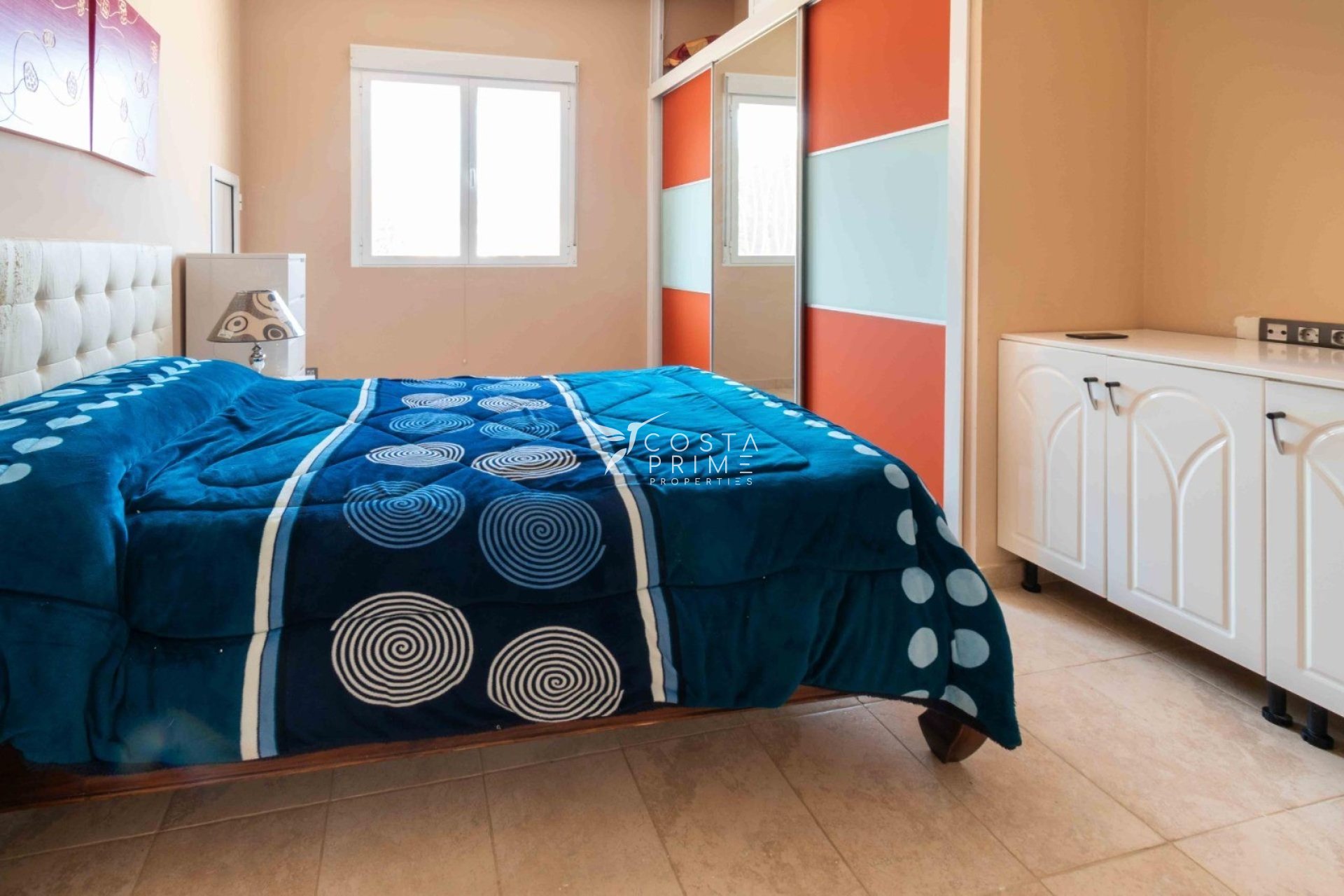 Resale - Villa  - Albir