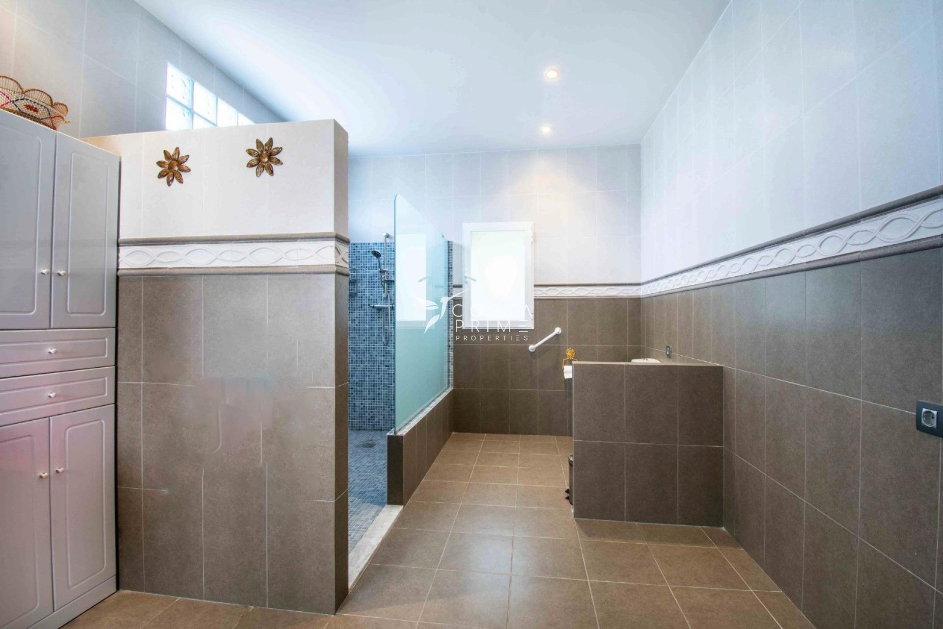 Resale - Villa  - Albir