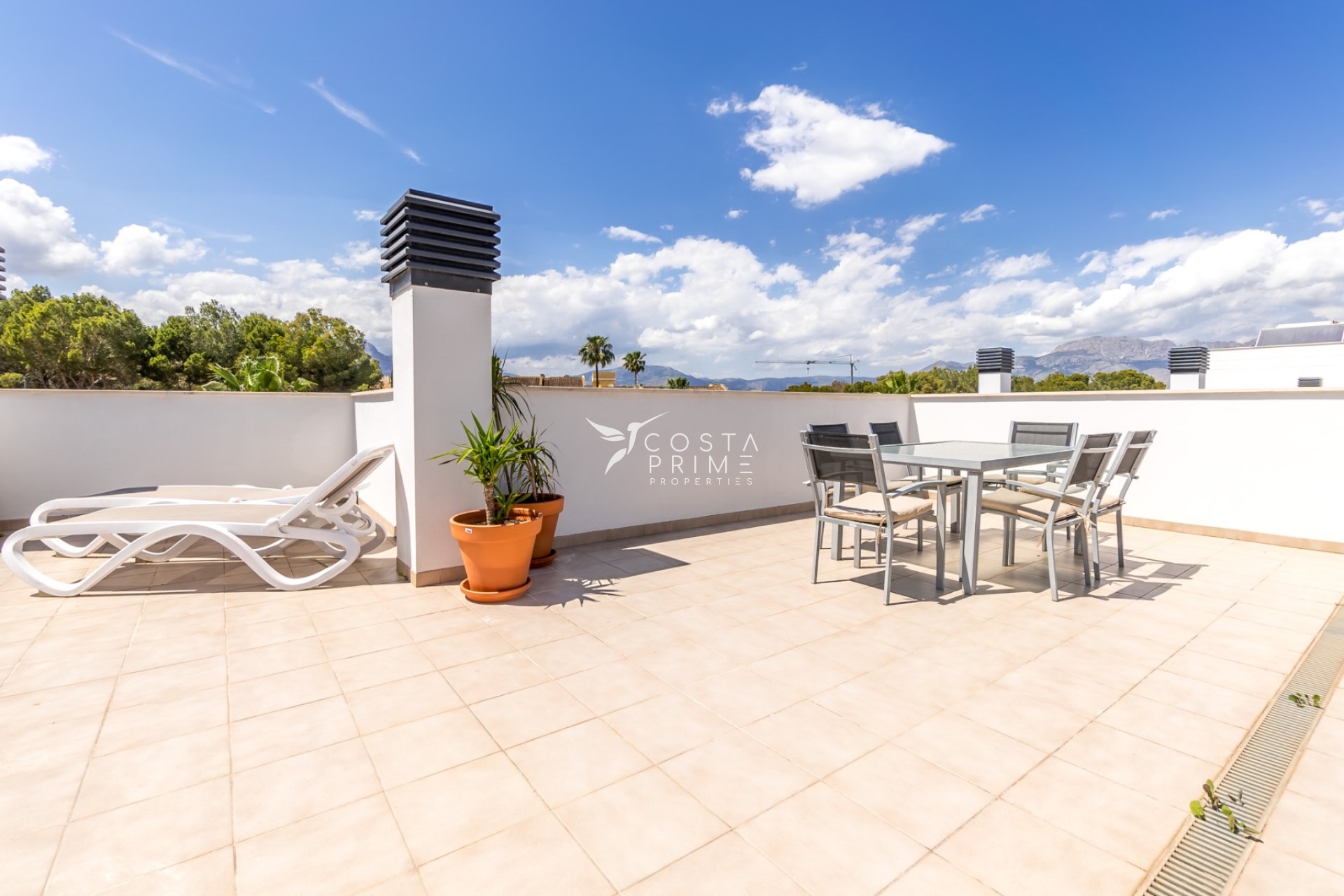 Resale - Villa  - Albir