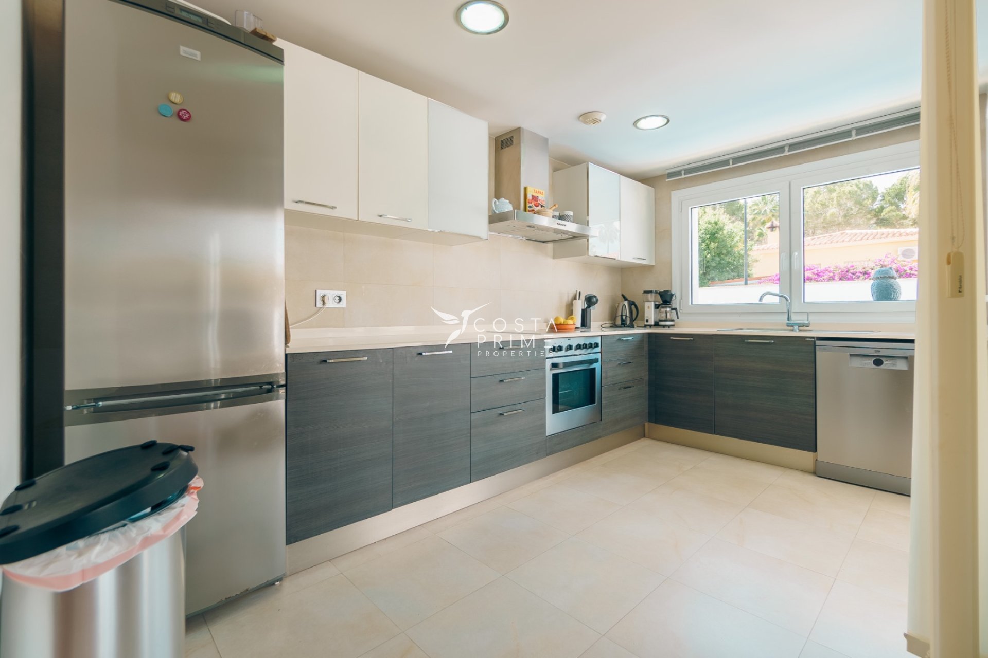 Resale - Villa  - Albir