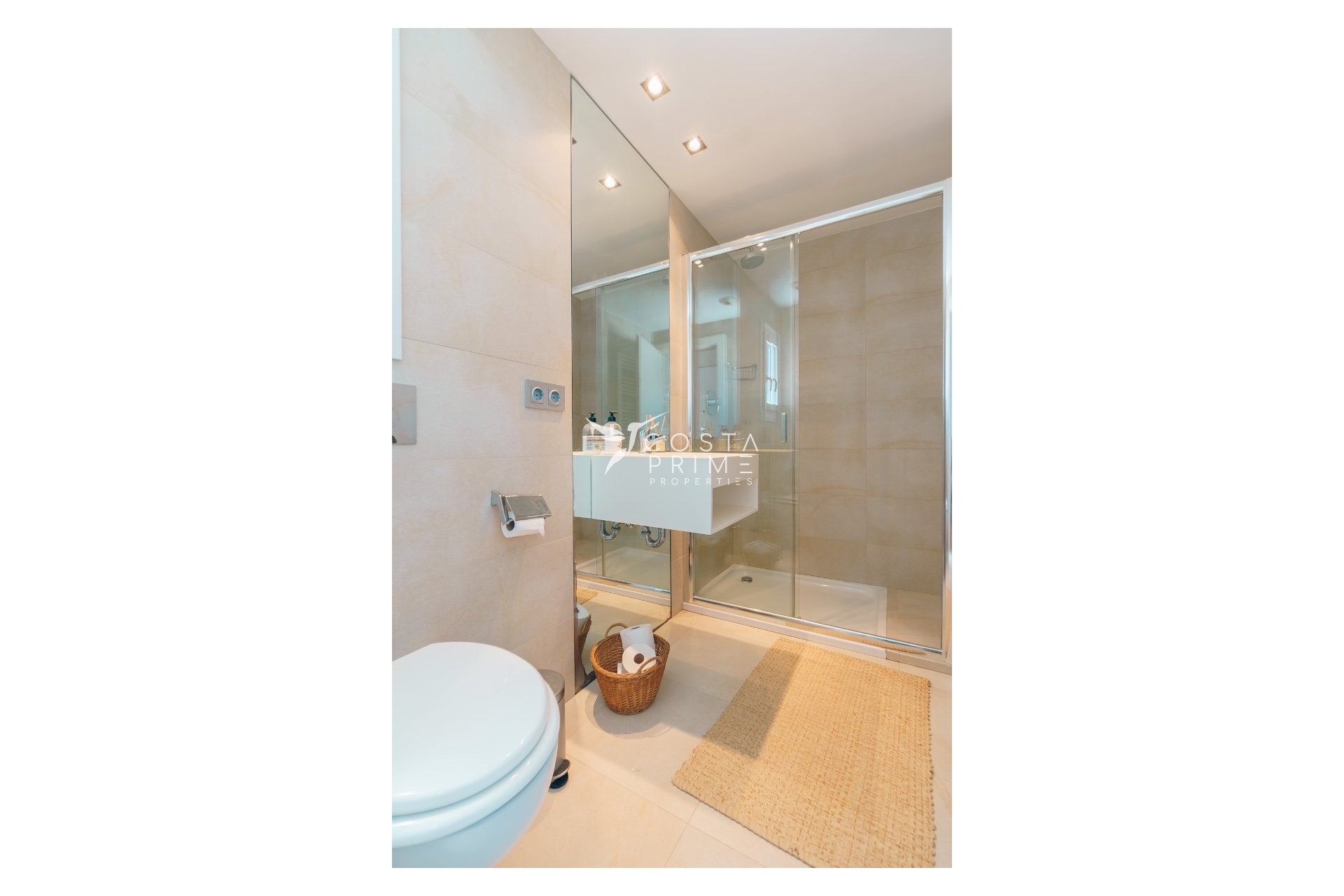 Resale - Villa  - Albir