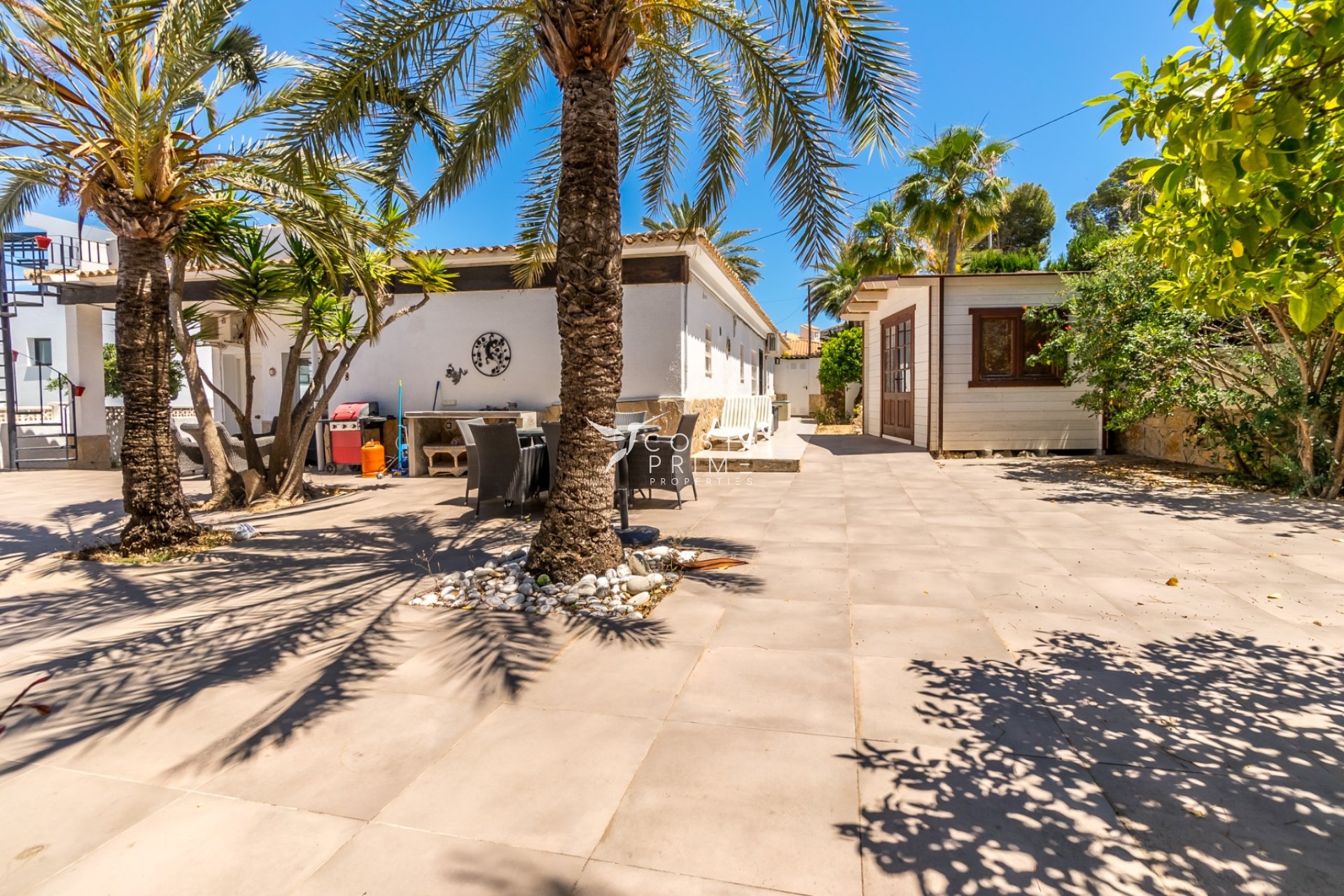 Resale - Villa  - Albir