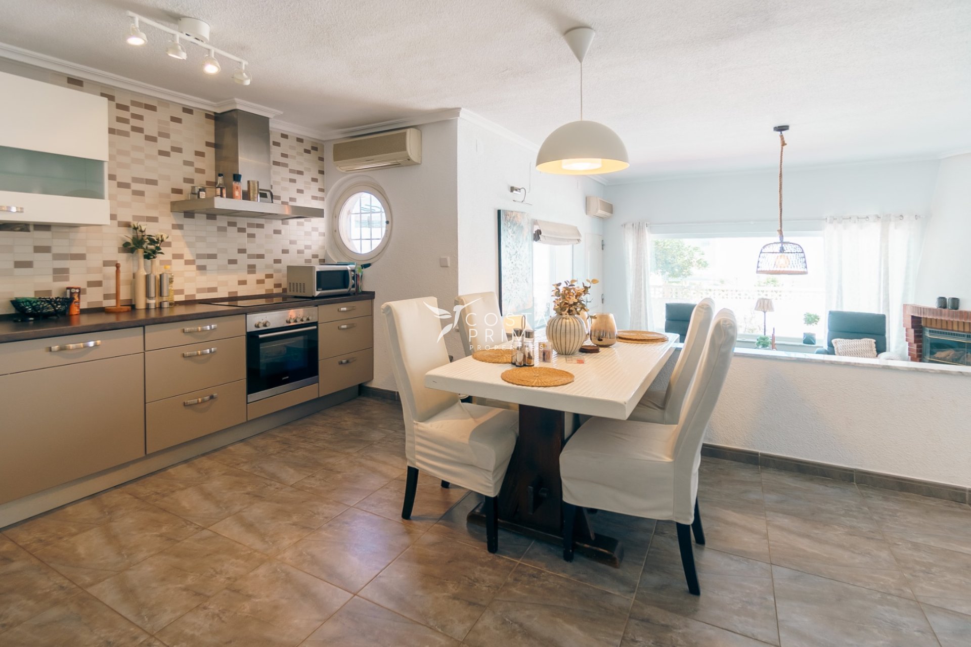 Resale - Villa  - Albir