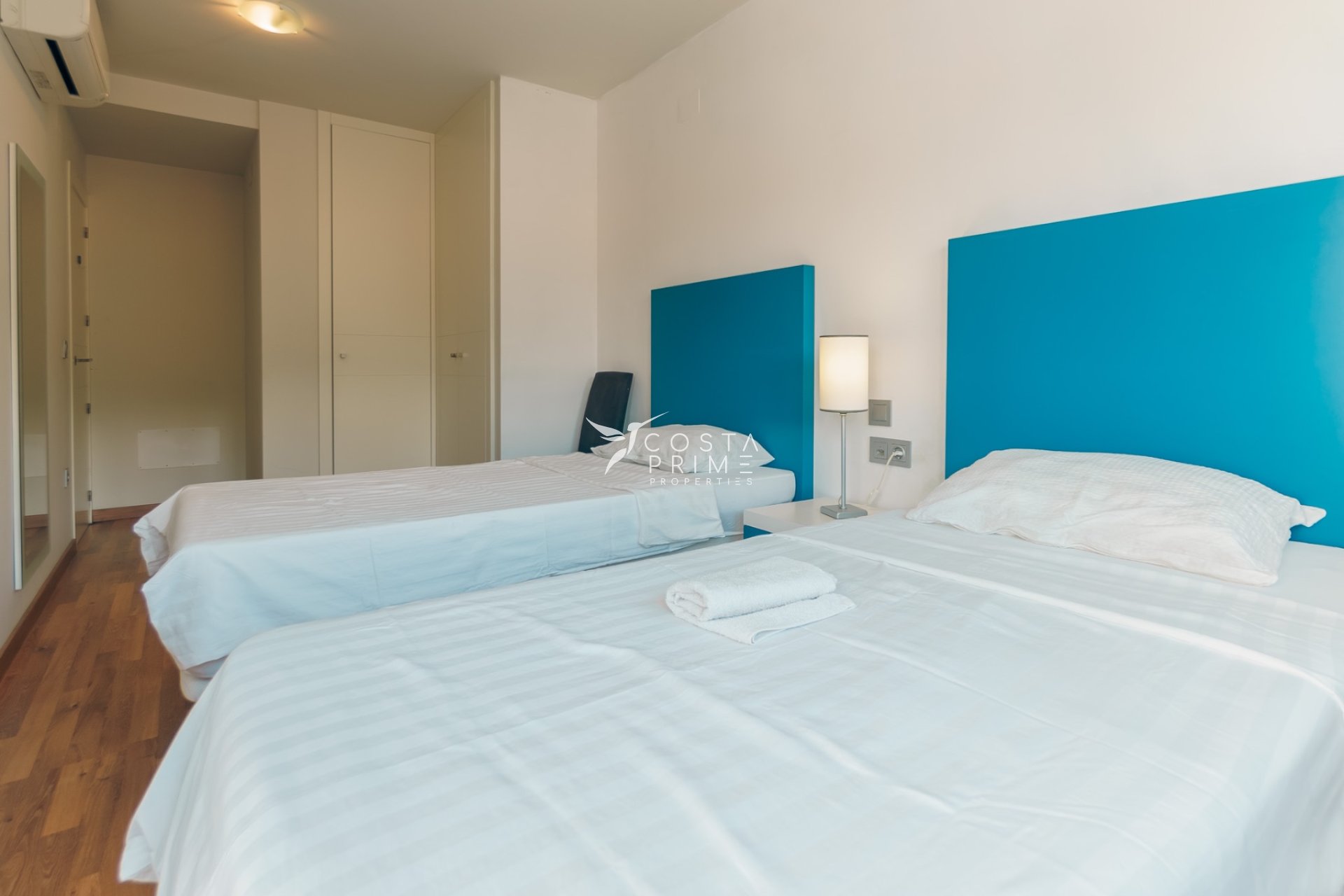 Resale - Villa  - Albir