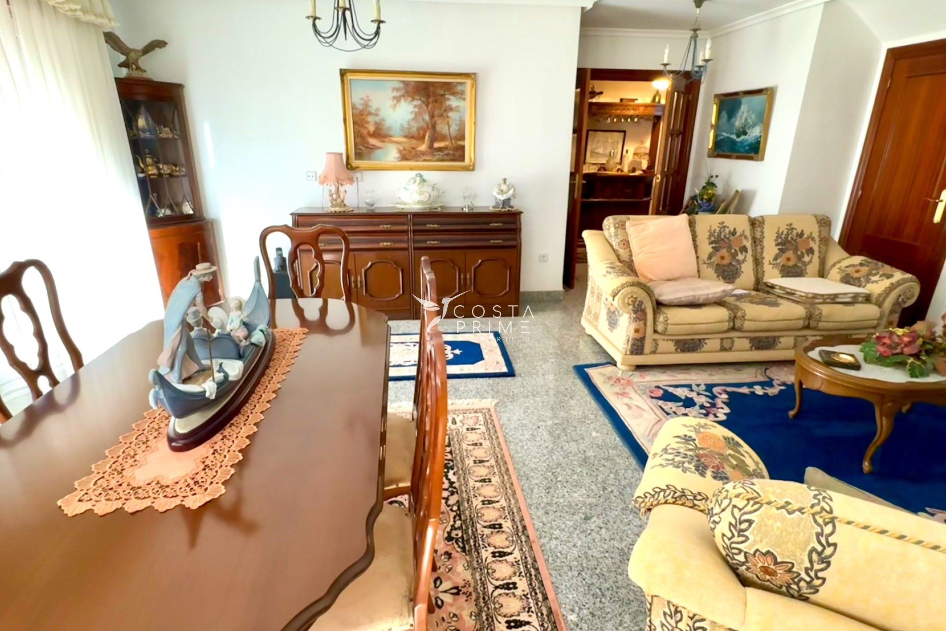 Resale - Villa  - Albir