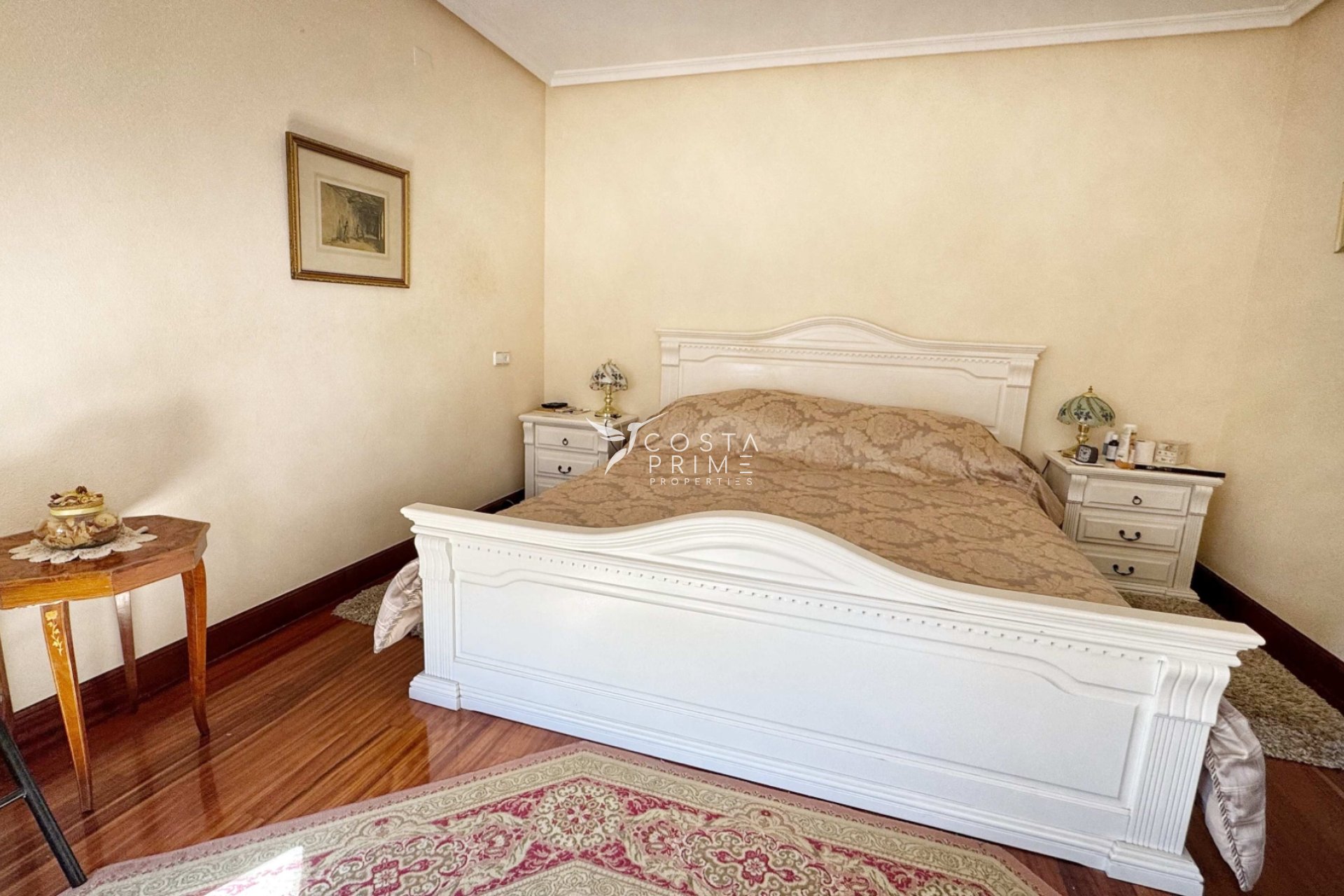 Resale - Villa  - Albir