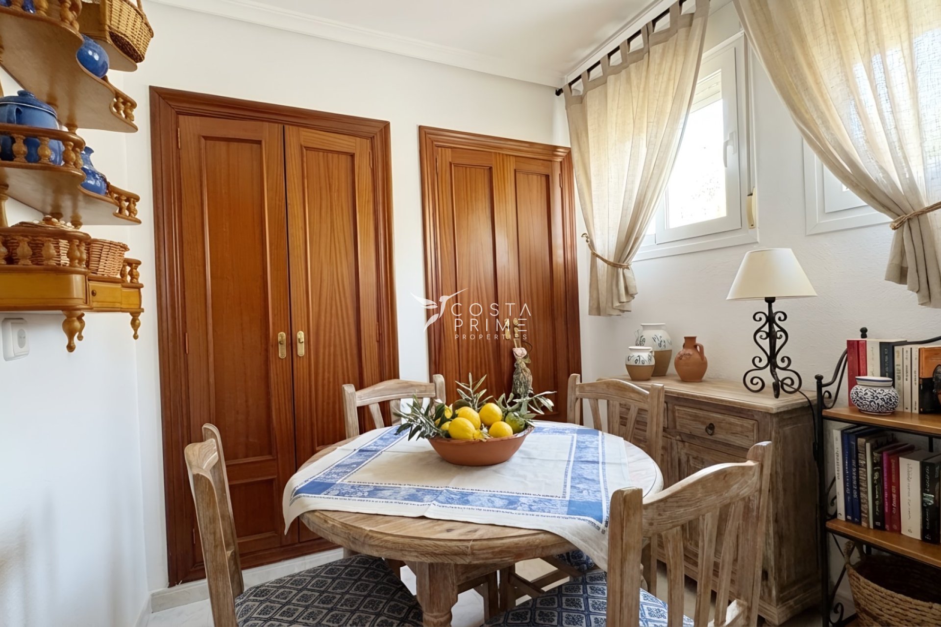 Resale - Villa  - Albir