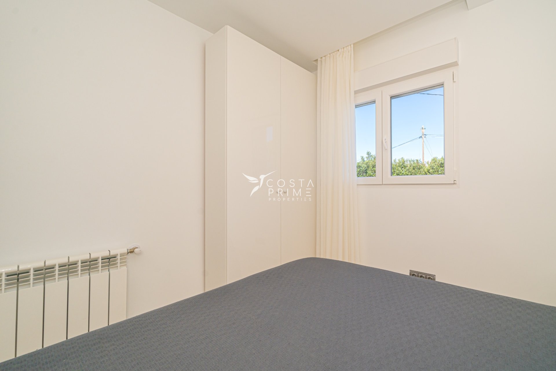 Resale - Villa  - Albir