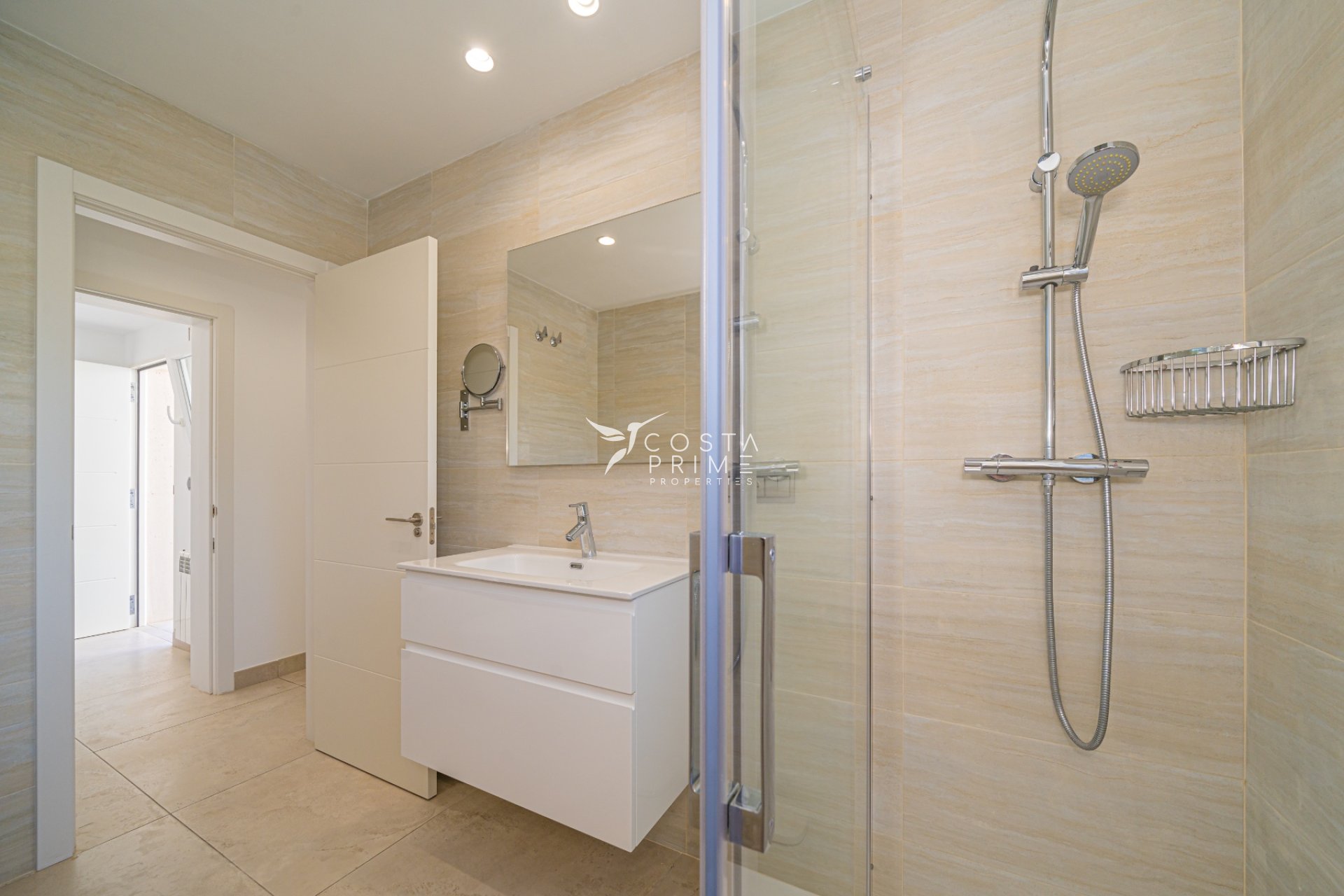 Resale - Villa  - Albir