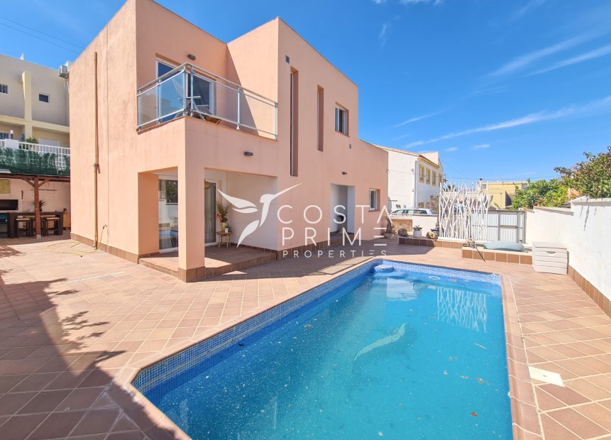 Resale - Villa  - Albir