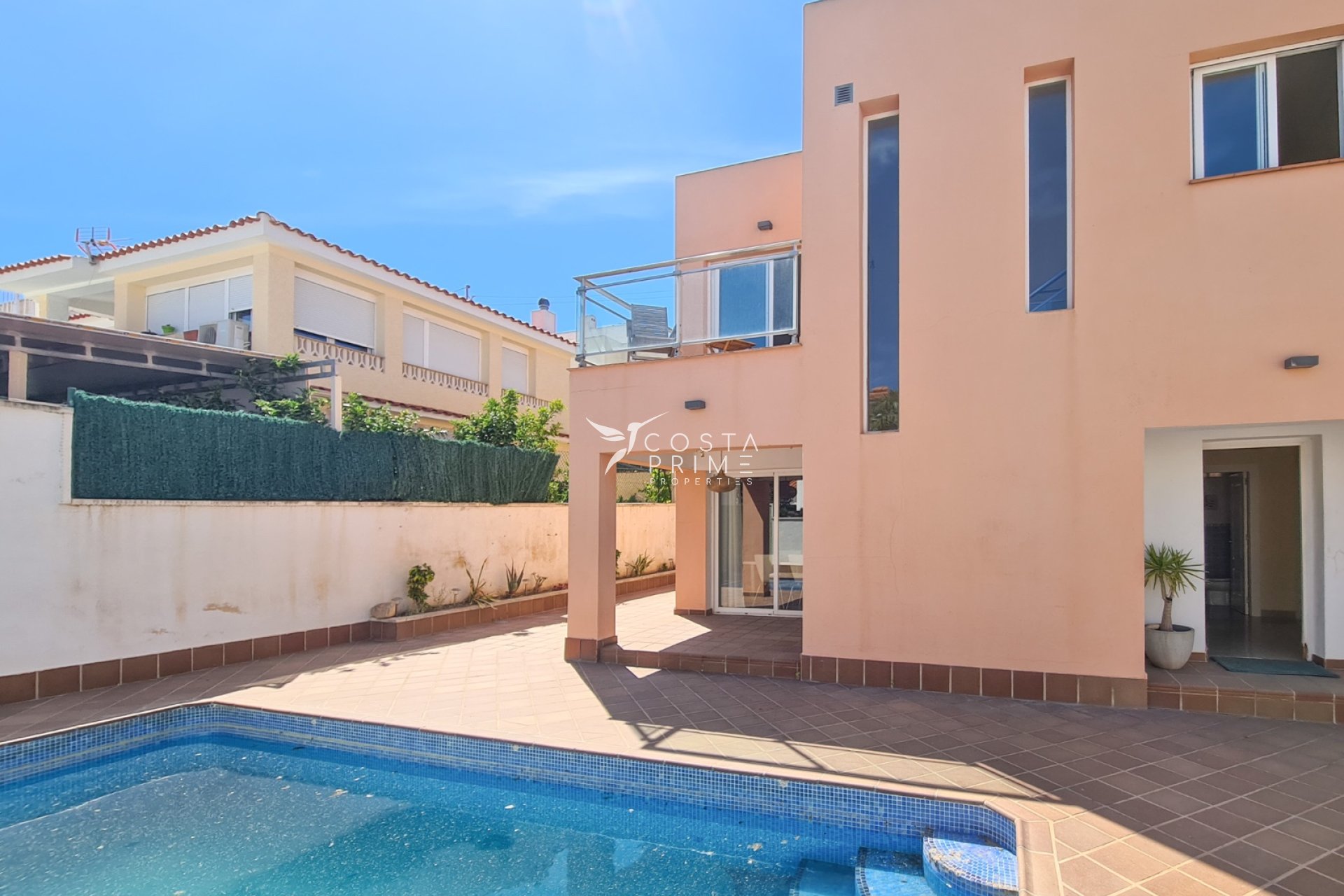 Resale - Villa  - Albir