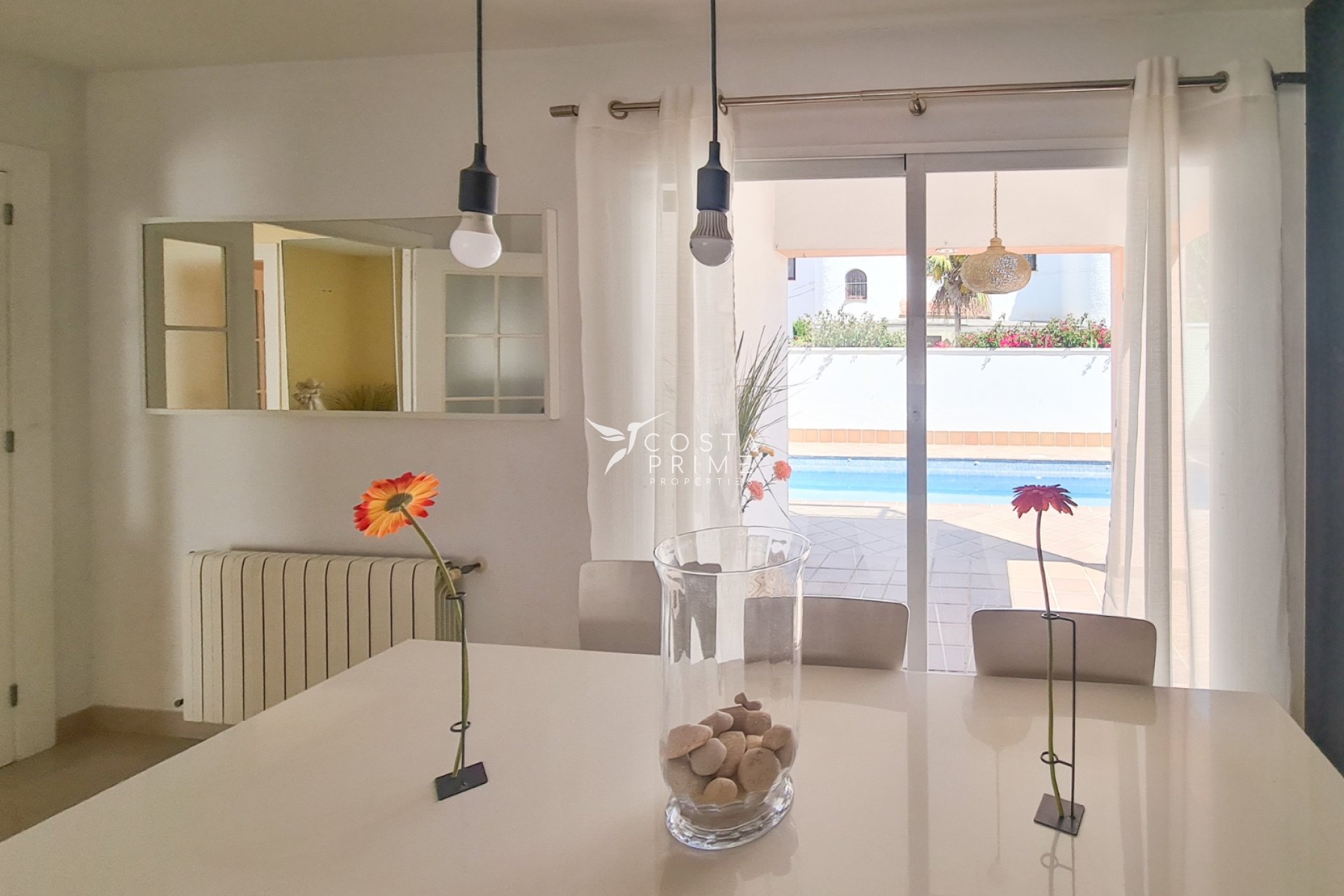 Resale - Villa  - Albir