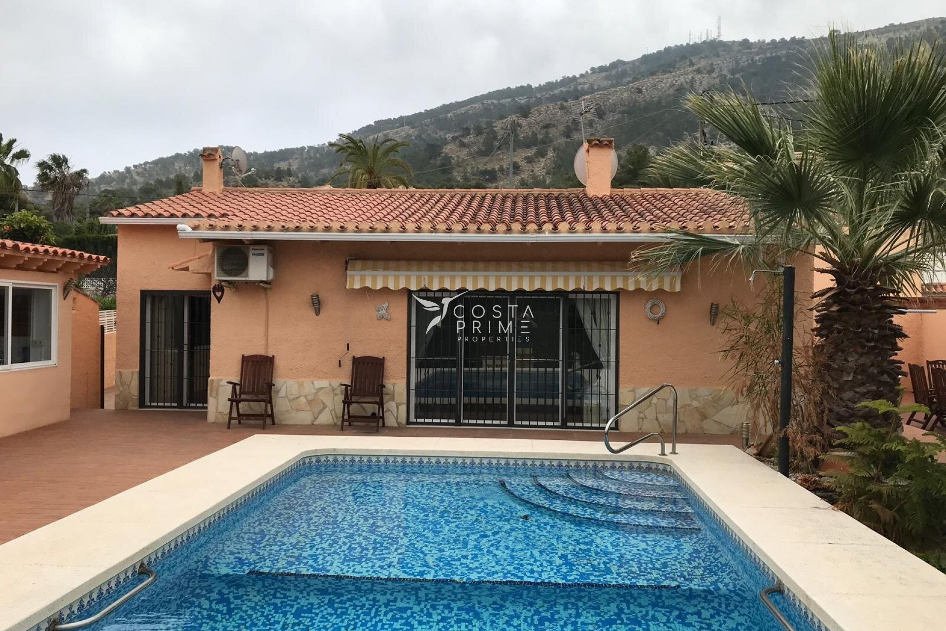 Resale - Villa  - Albir