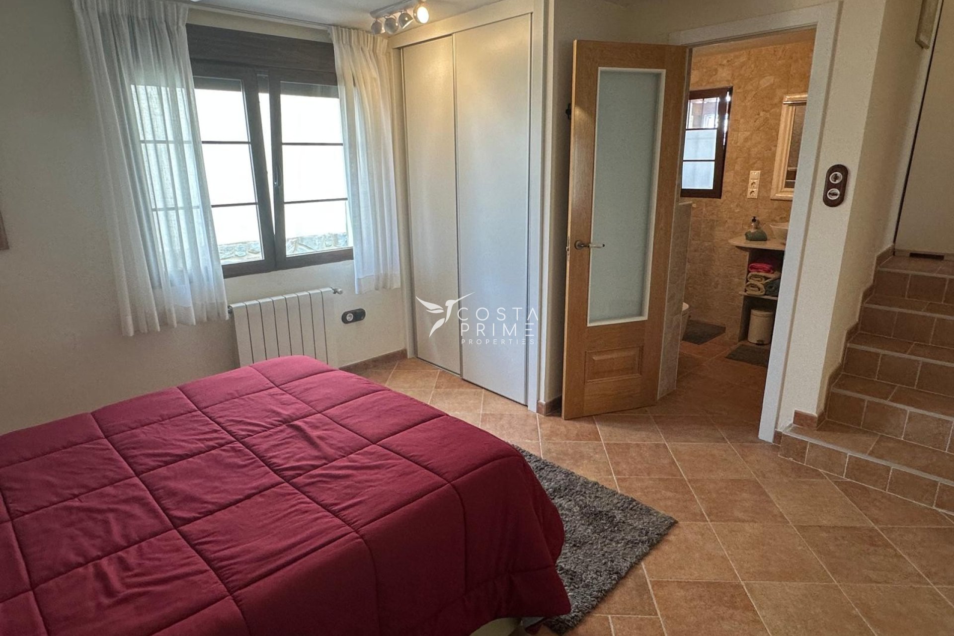 Resale - Villa  - Albir