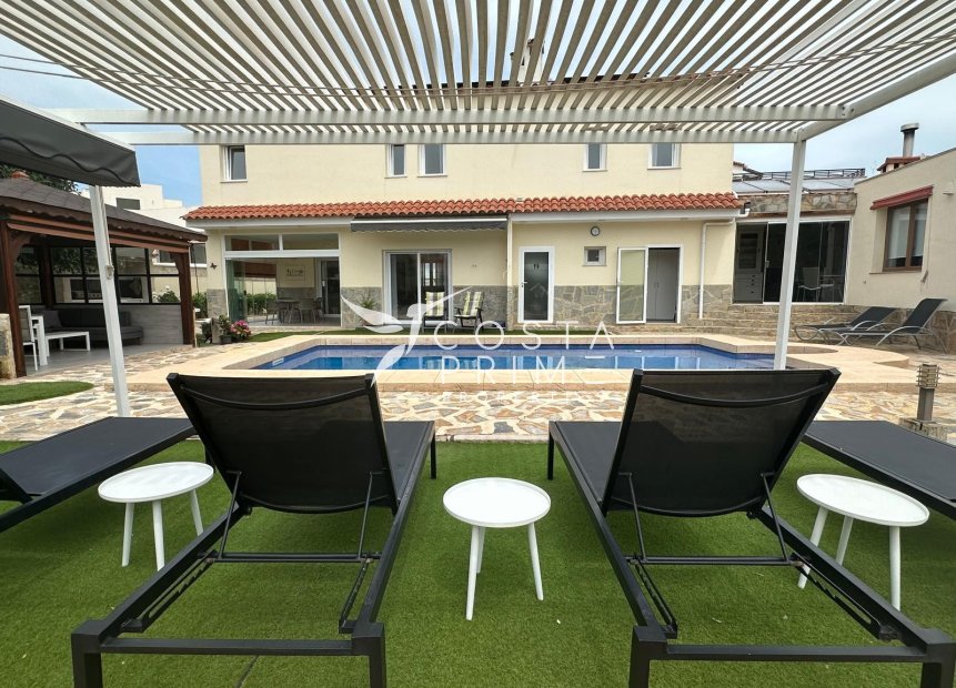 Resale - Villa  - Albir