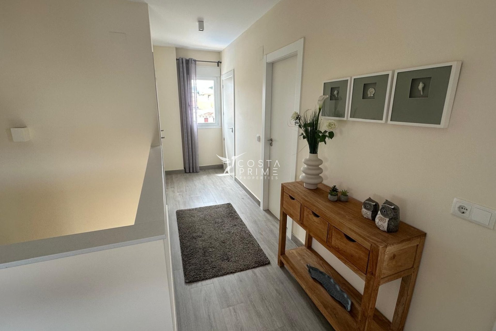 Resale - Villa  - Albir