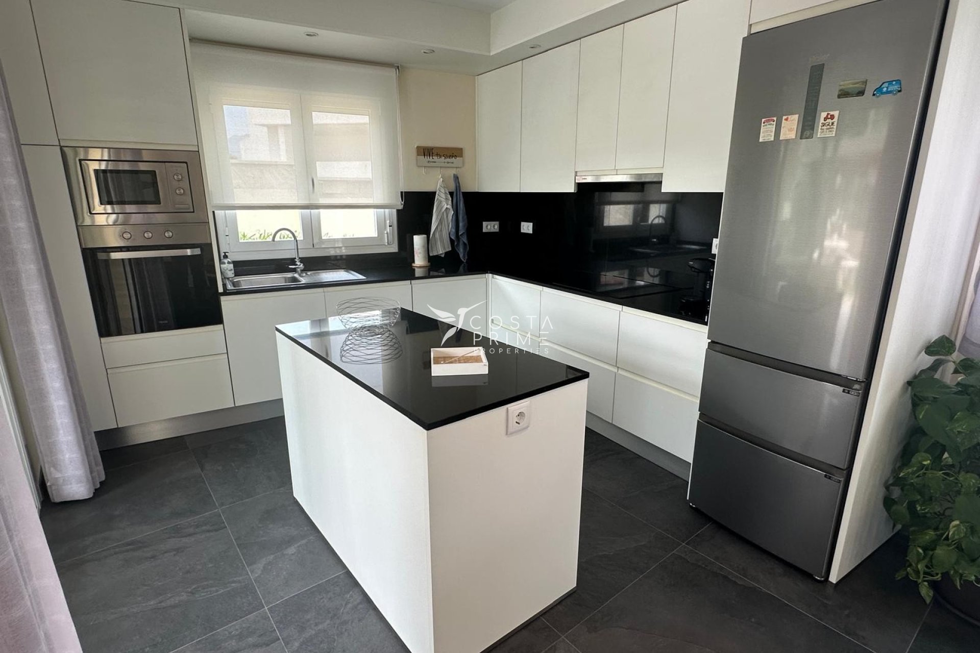 Resale - Villa  - Albir