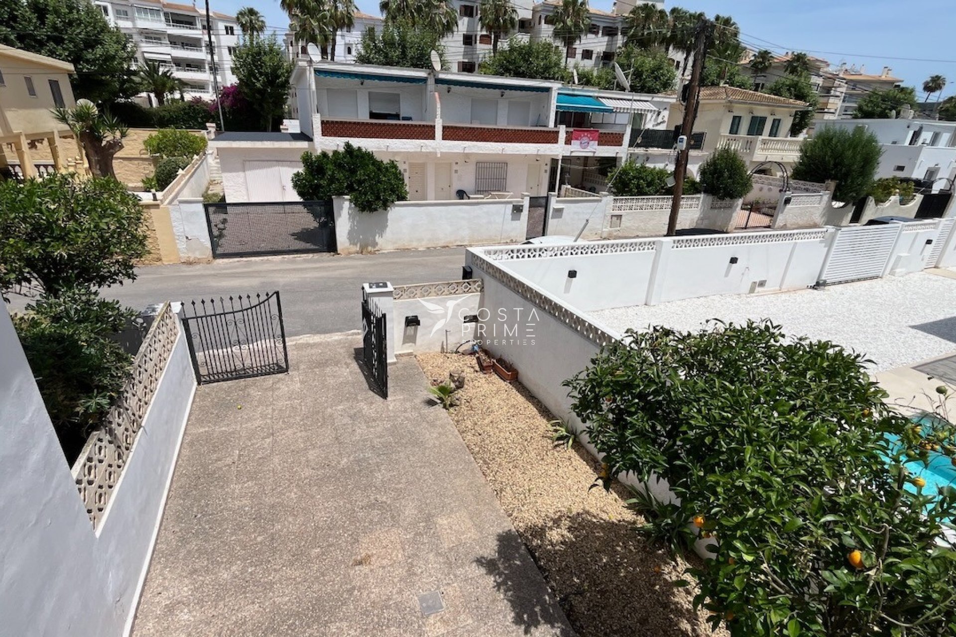 Resale - Villa  - Albir