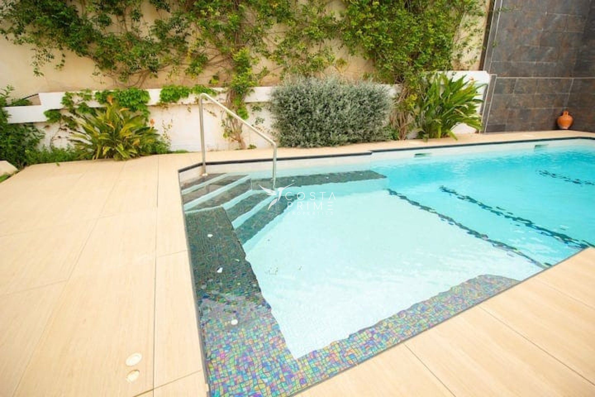 Resale - Villa  - Albir