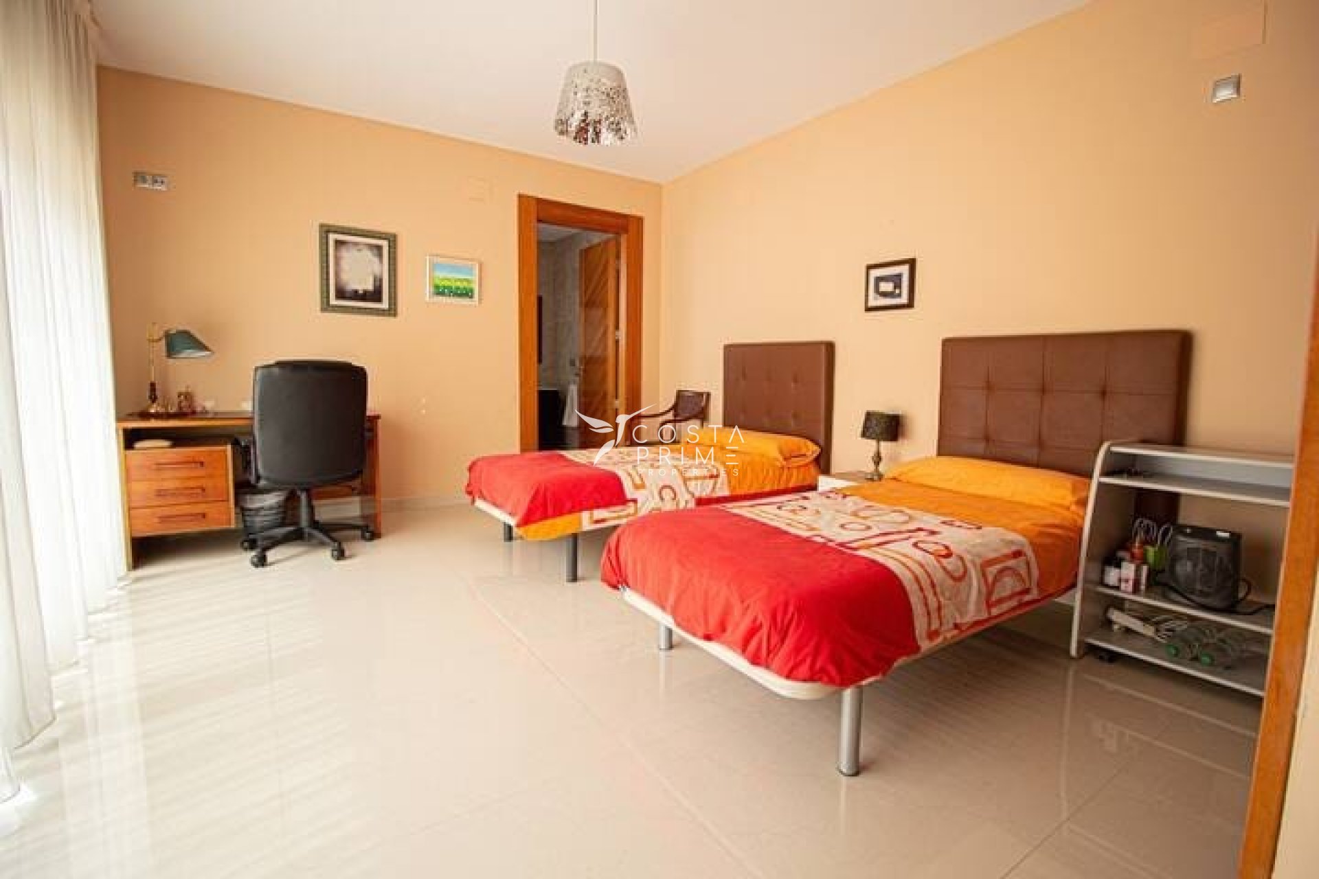 Resale - Villa  - Albir