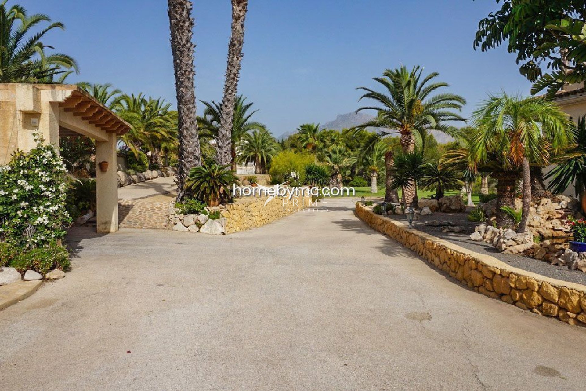 Resale - Villa  - Alfas del Pí