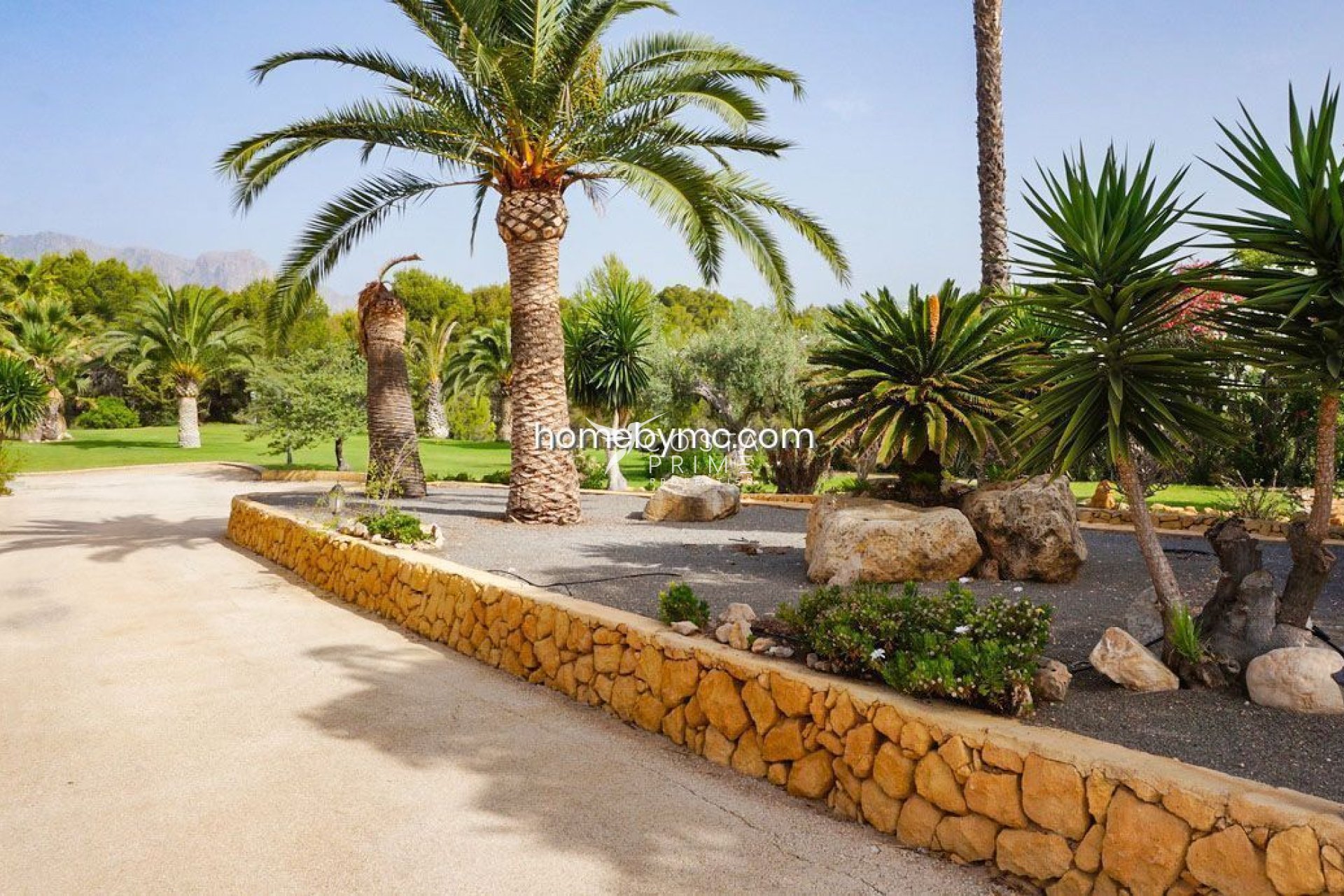 Resale - Villa  - Alfas del Pí