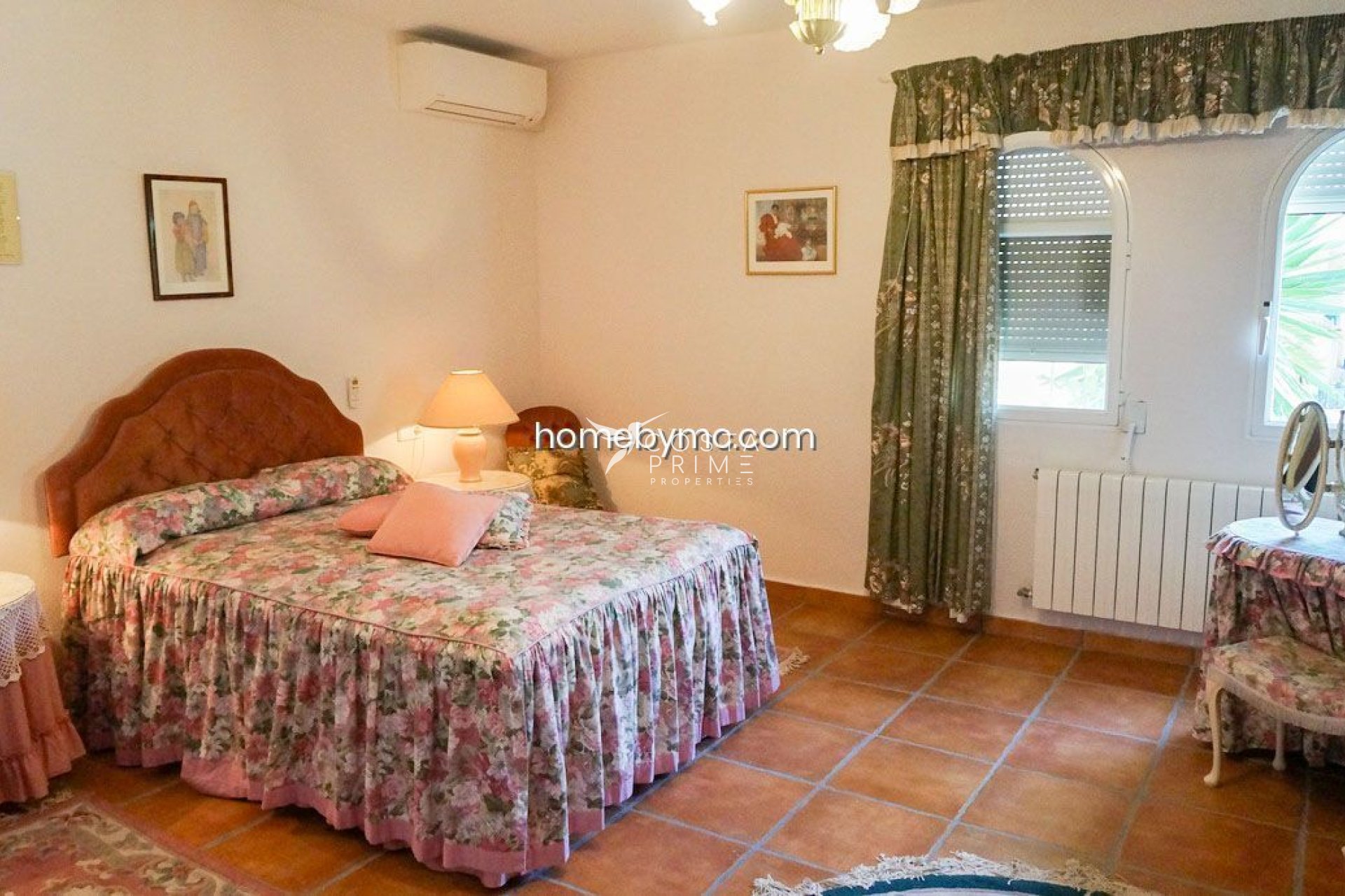 Resale - Villa  - Alfas del Pí