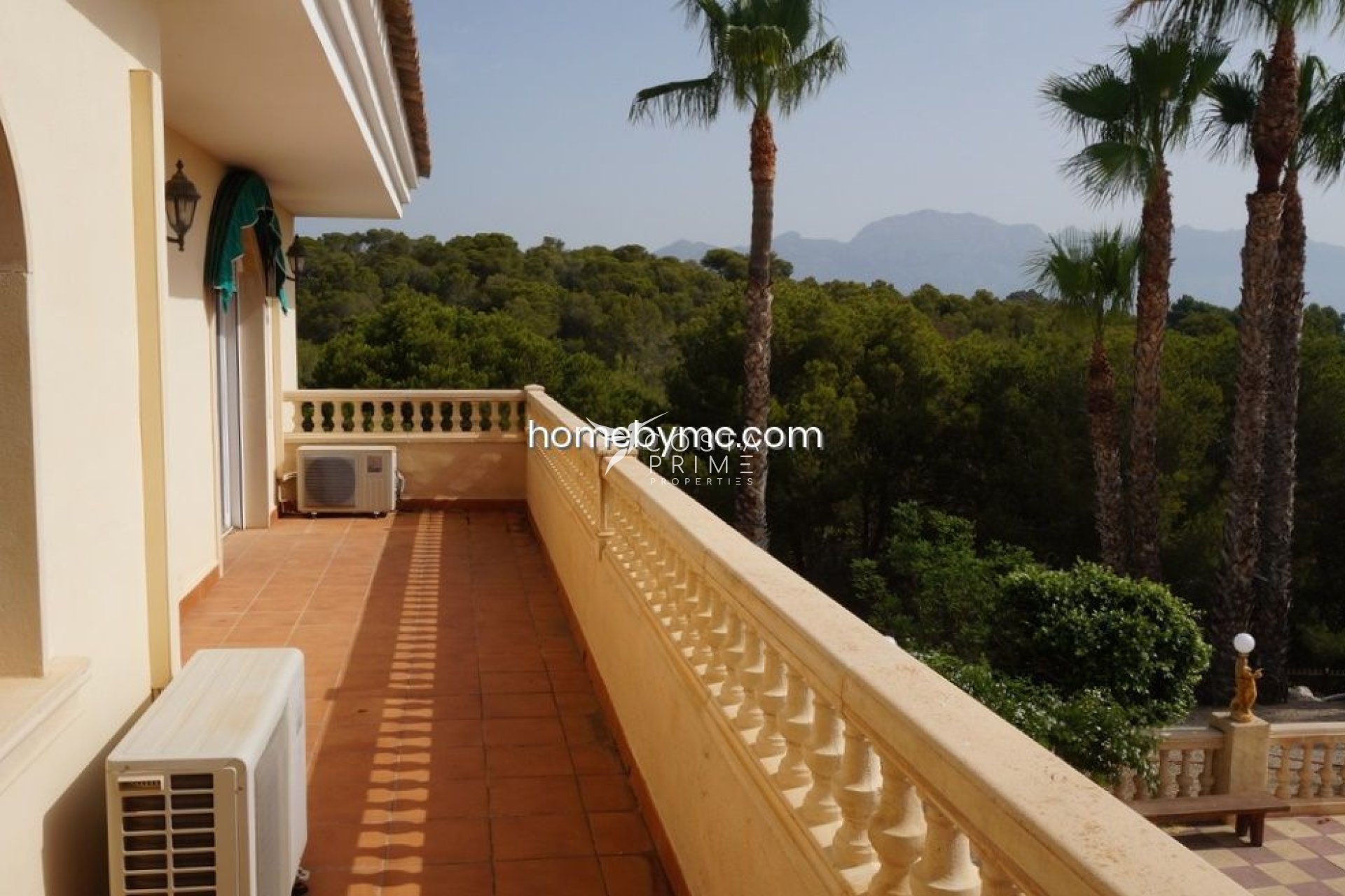 Resale - Villa  - Alfas del Pí