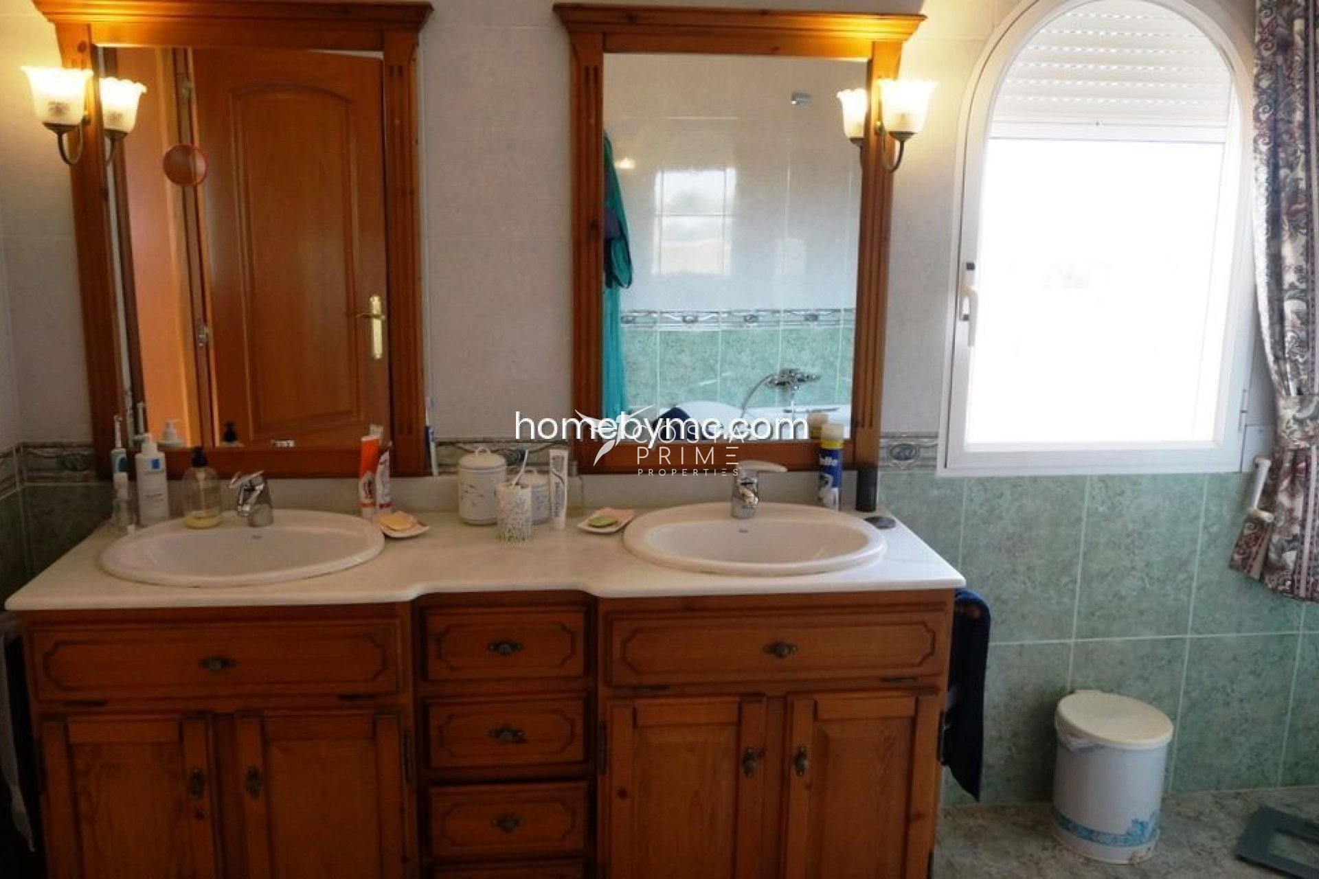 Resale - Villa  - Alfas del Pí