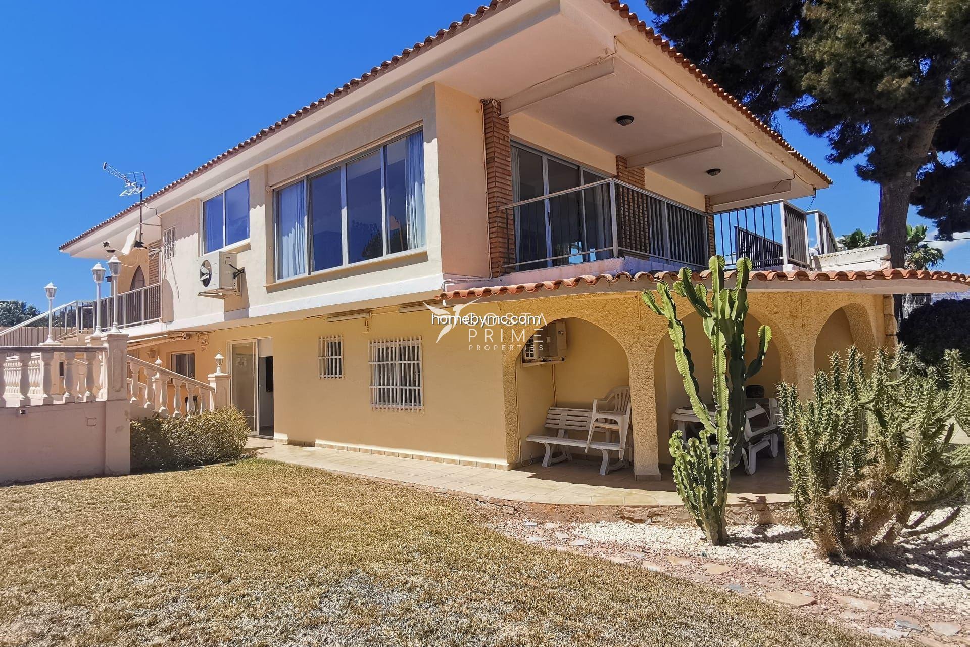 Resale - Villa  - Alfas del Pí