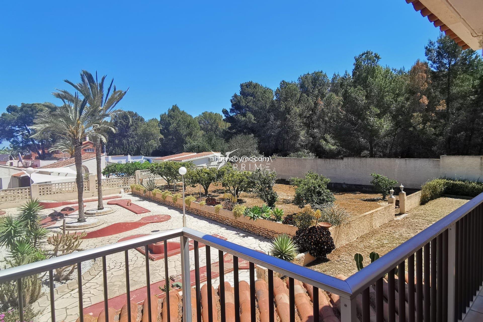 Resale - Villa  - Alfas del Pí