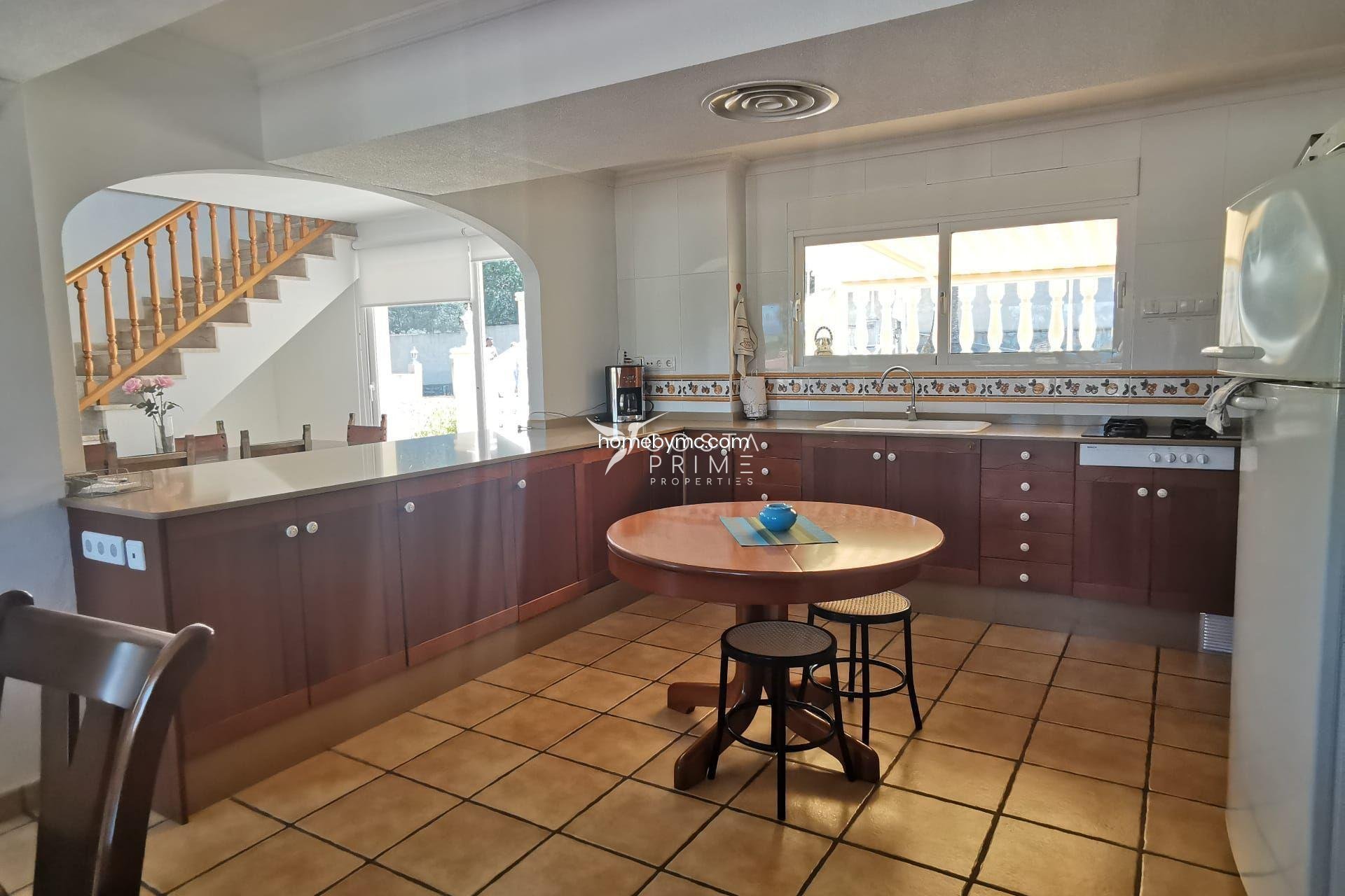 Resale - Villa  - Alfas del Pí