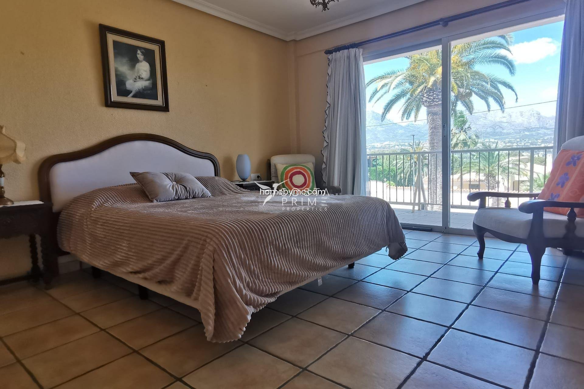 Resale - Villa  - Alfas del Pí