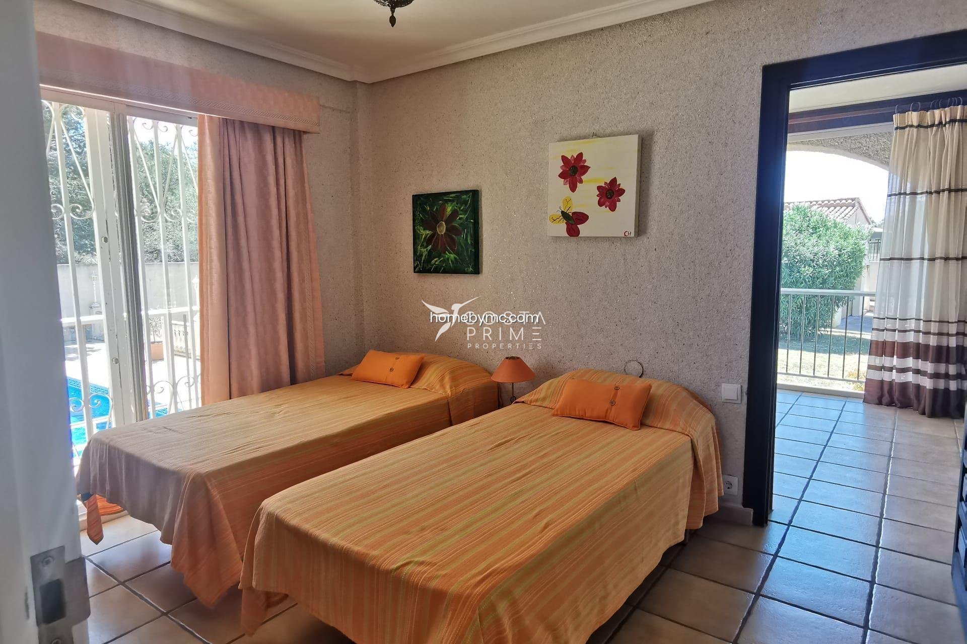 Resale - Villa  - Alfas del Pí