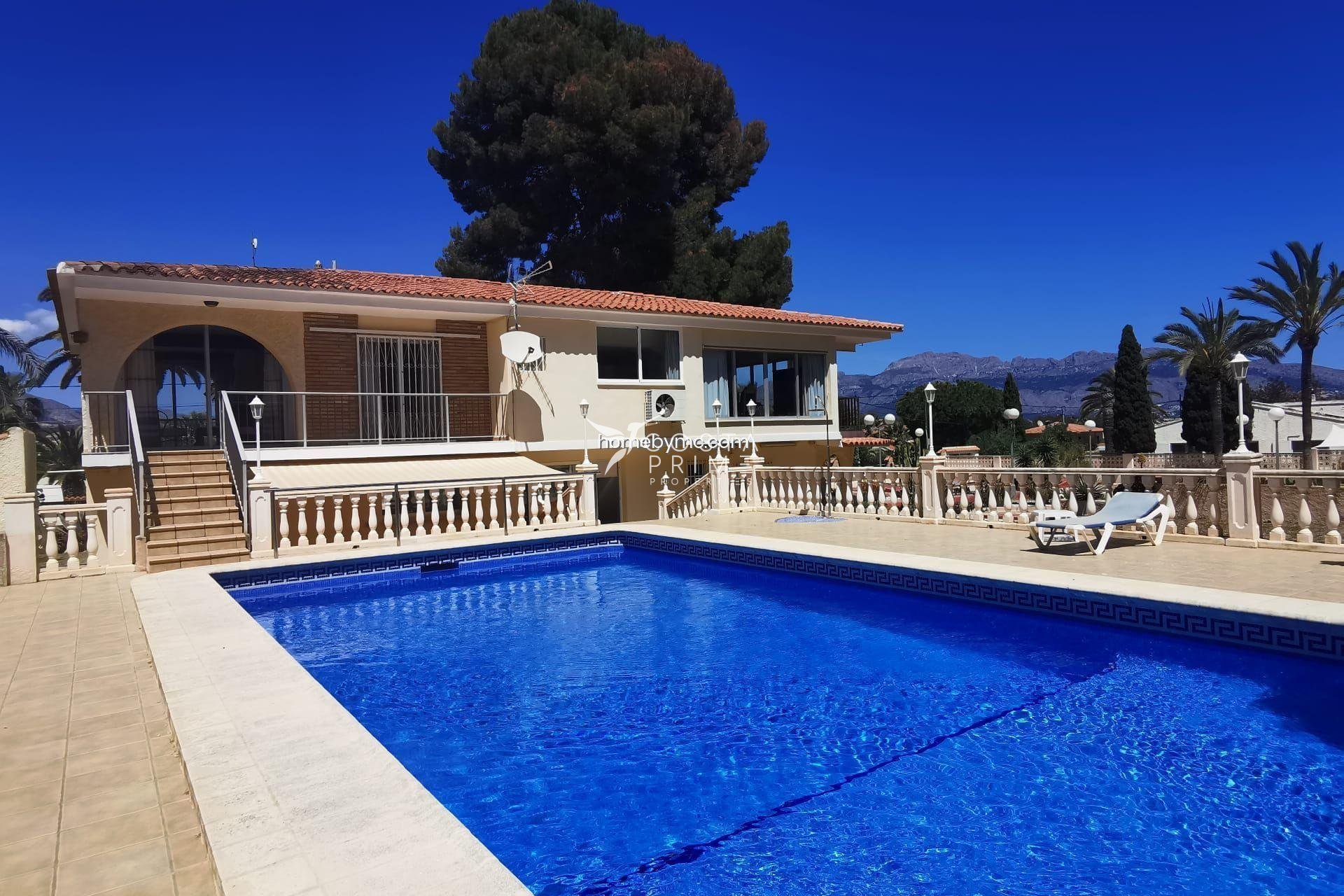 Resale - Villa  - Alfas del Pí