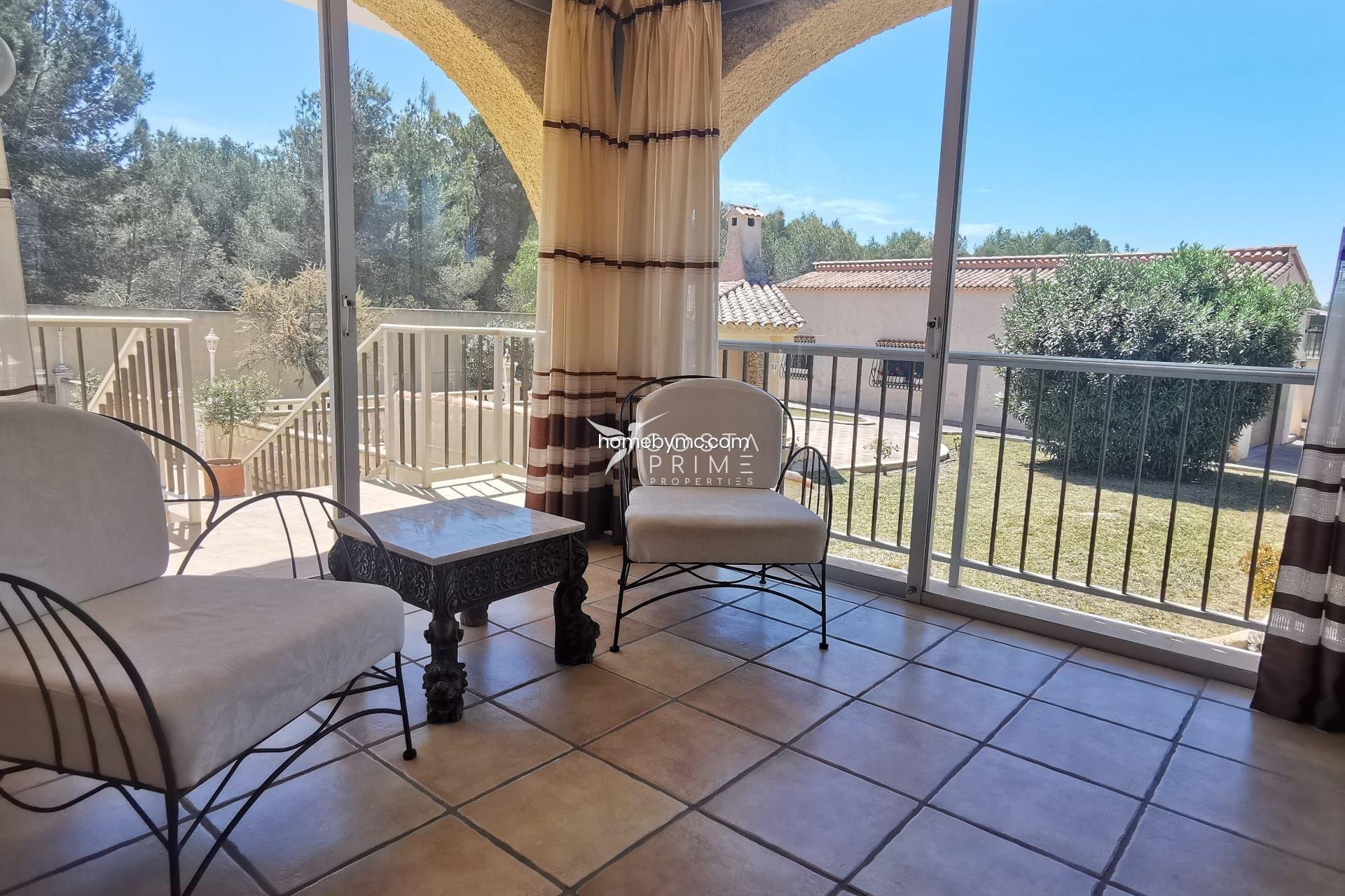 Resale - Villa  - Alfas del Pí