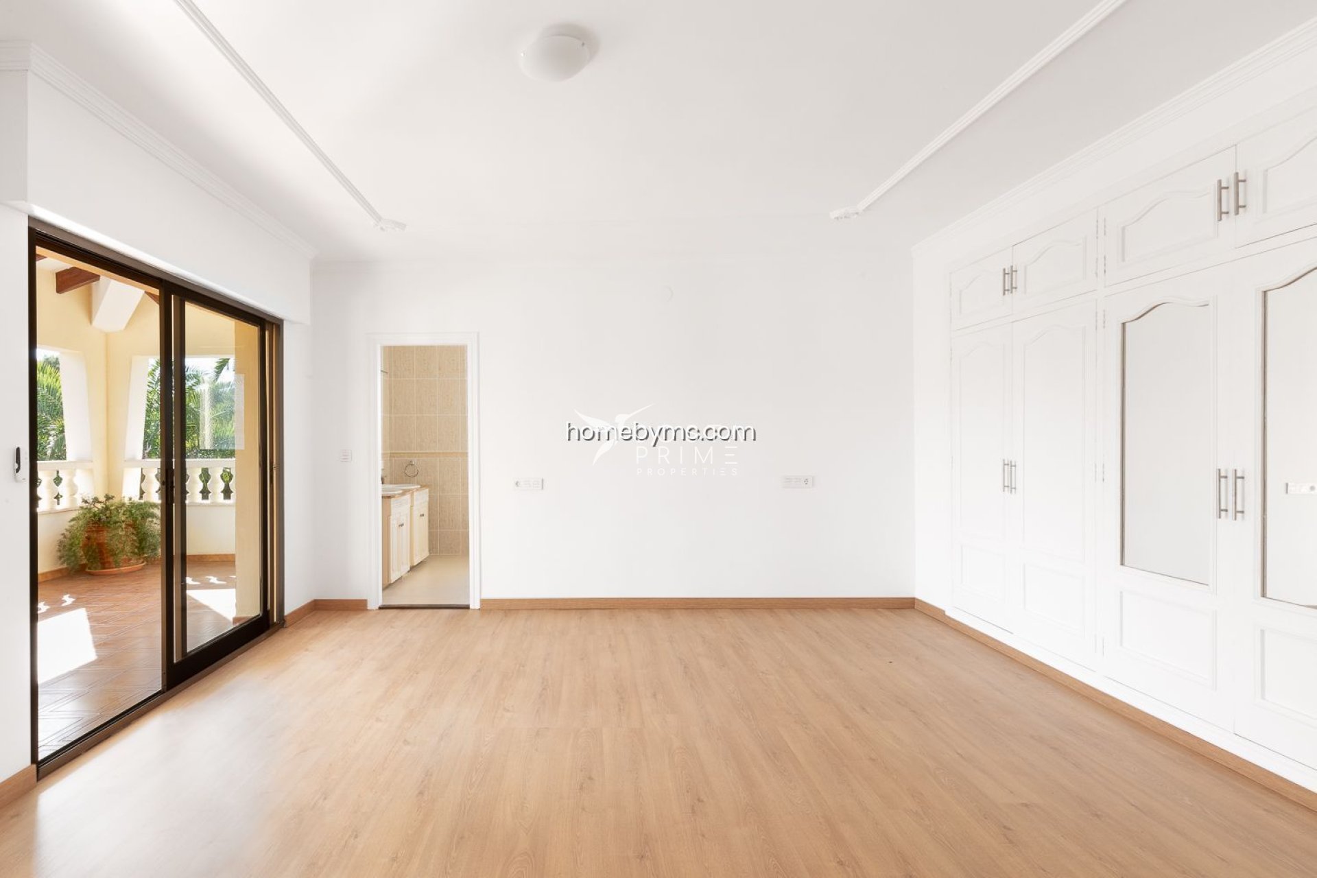 Resale - Villa  - Alfas del Pí