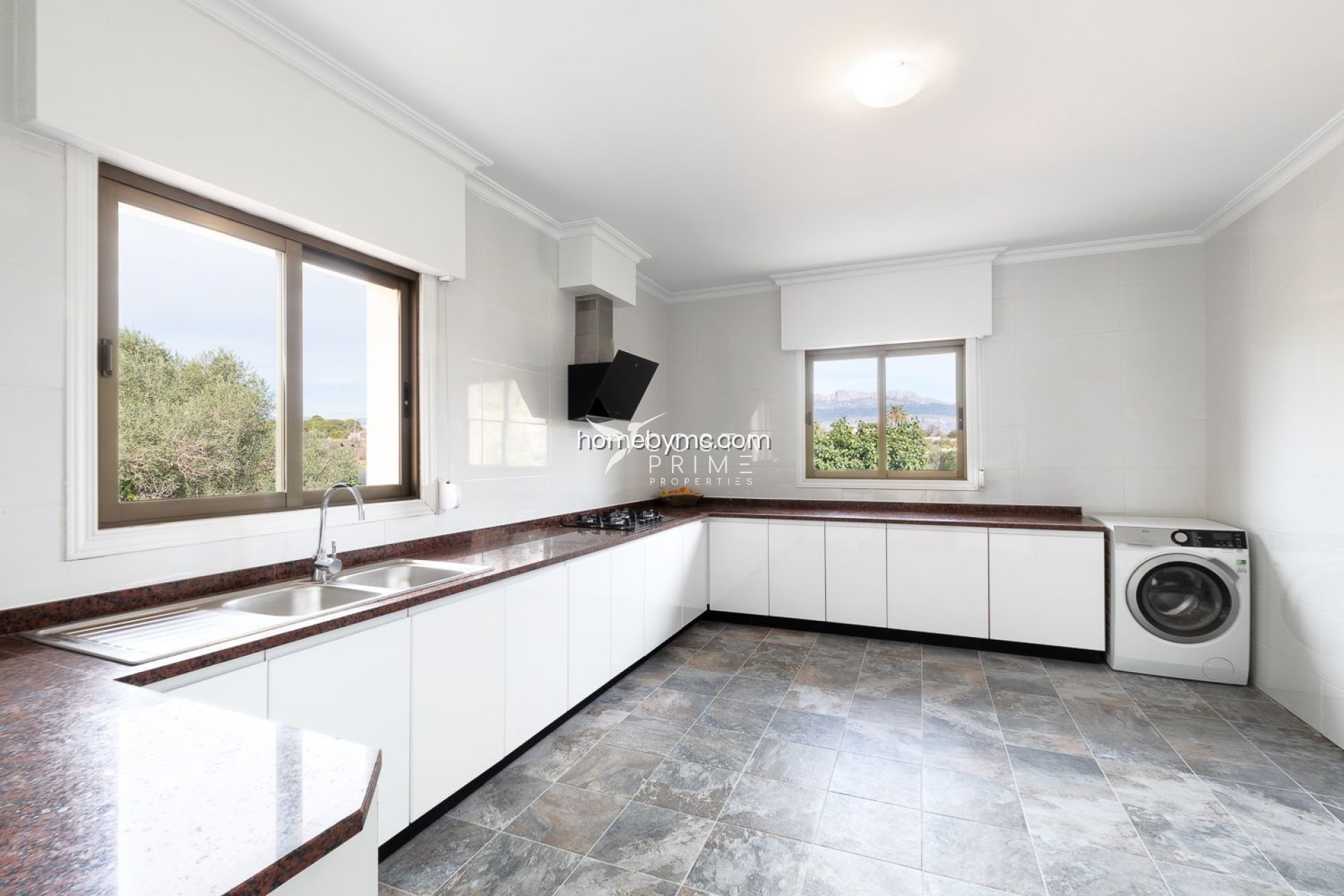 Resale - Villa  - Alfas del Pí