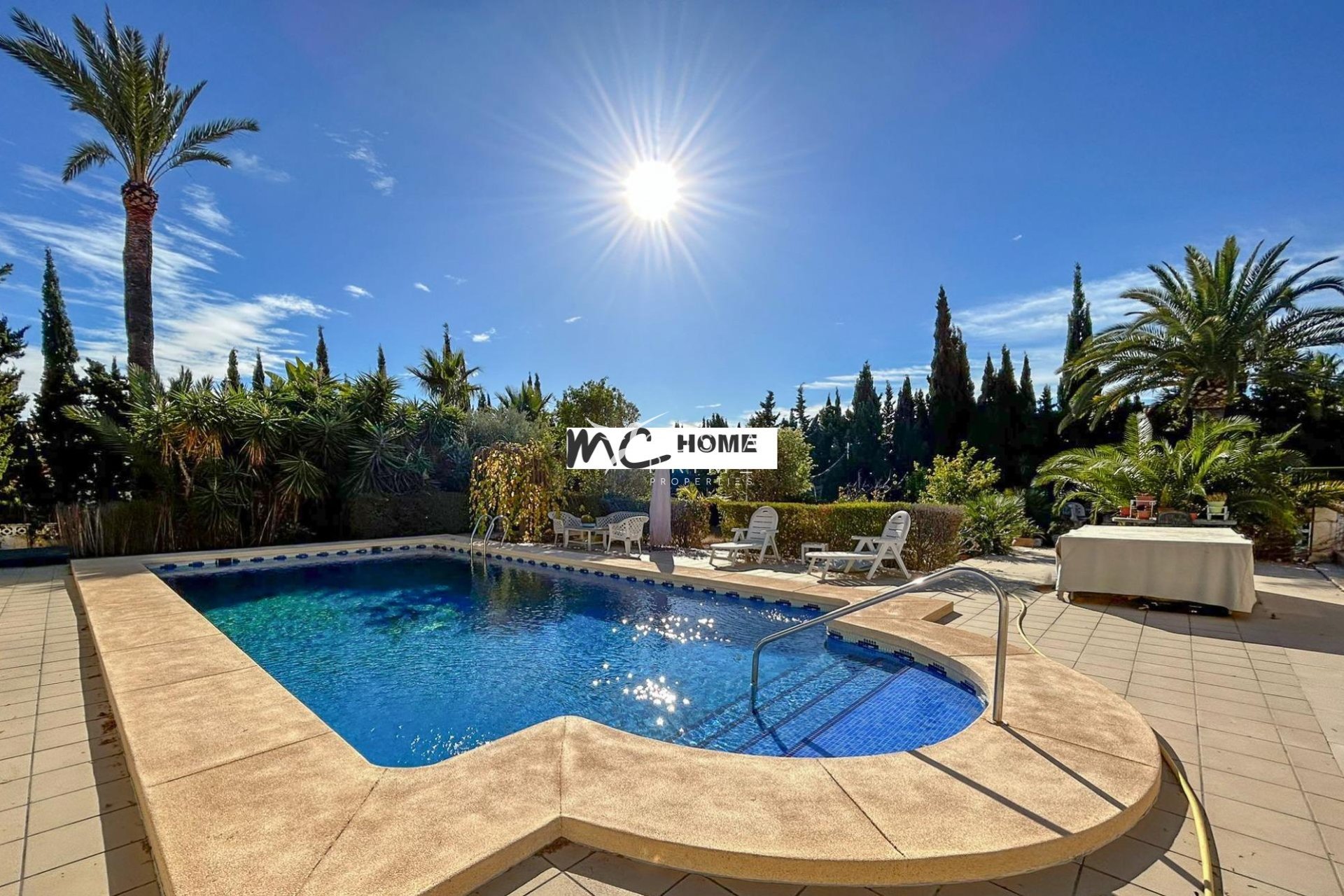 Resale - Villa  - Alfas del Pí