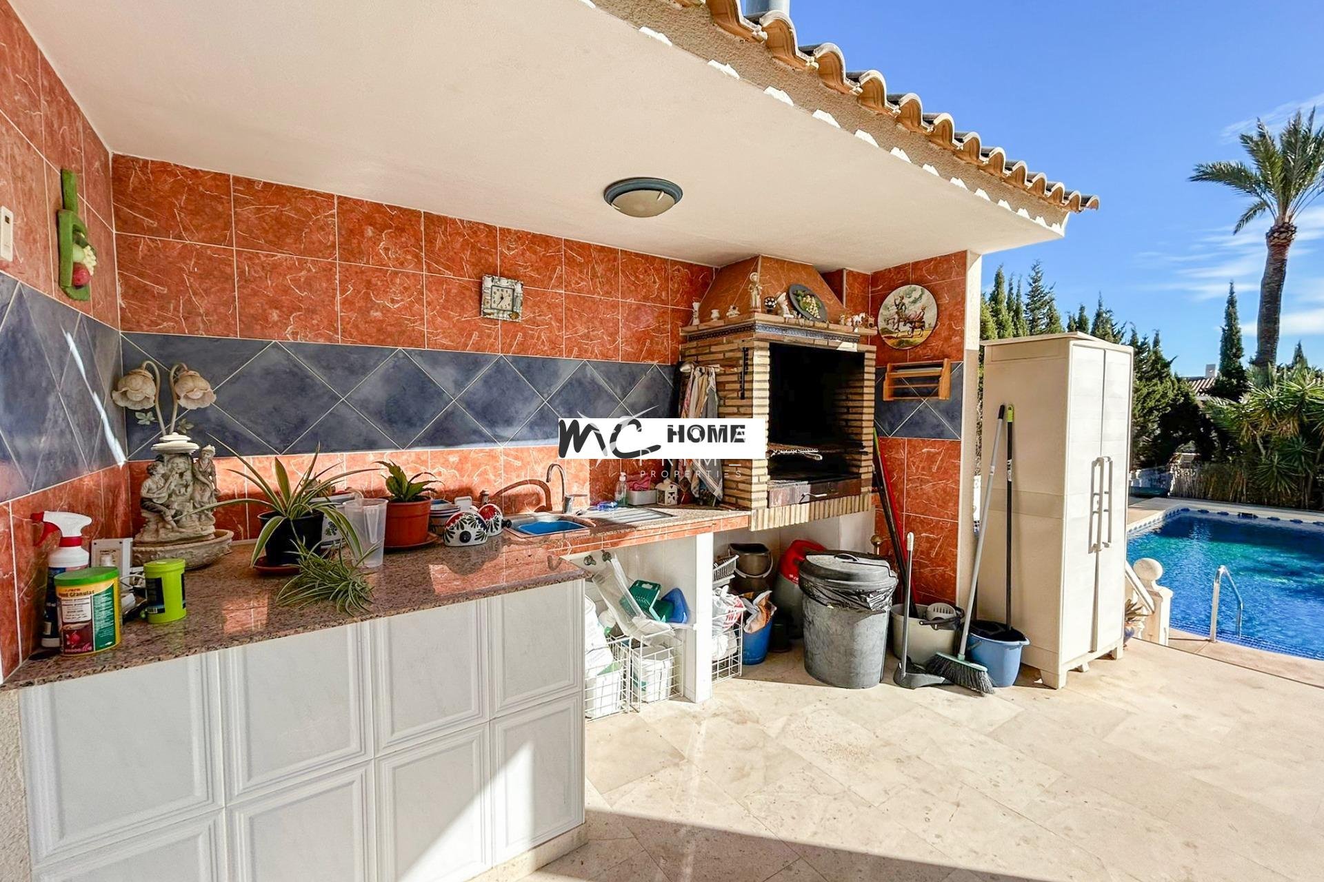 Resale - Villa  - Alfas del Pí