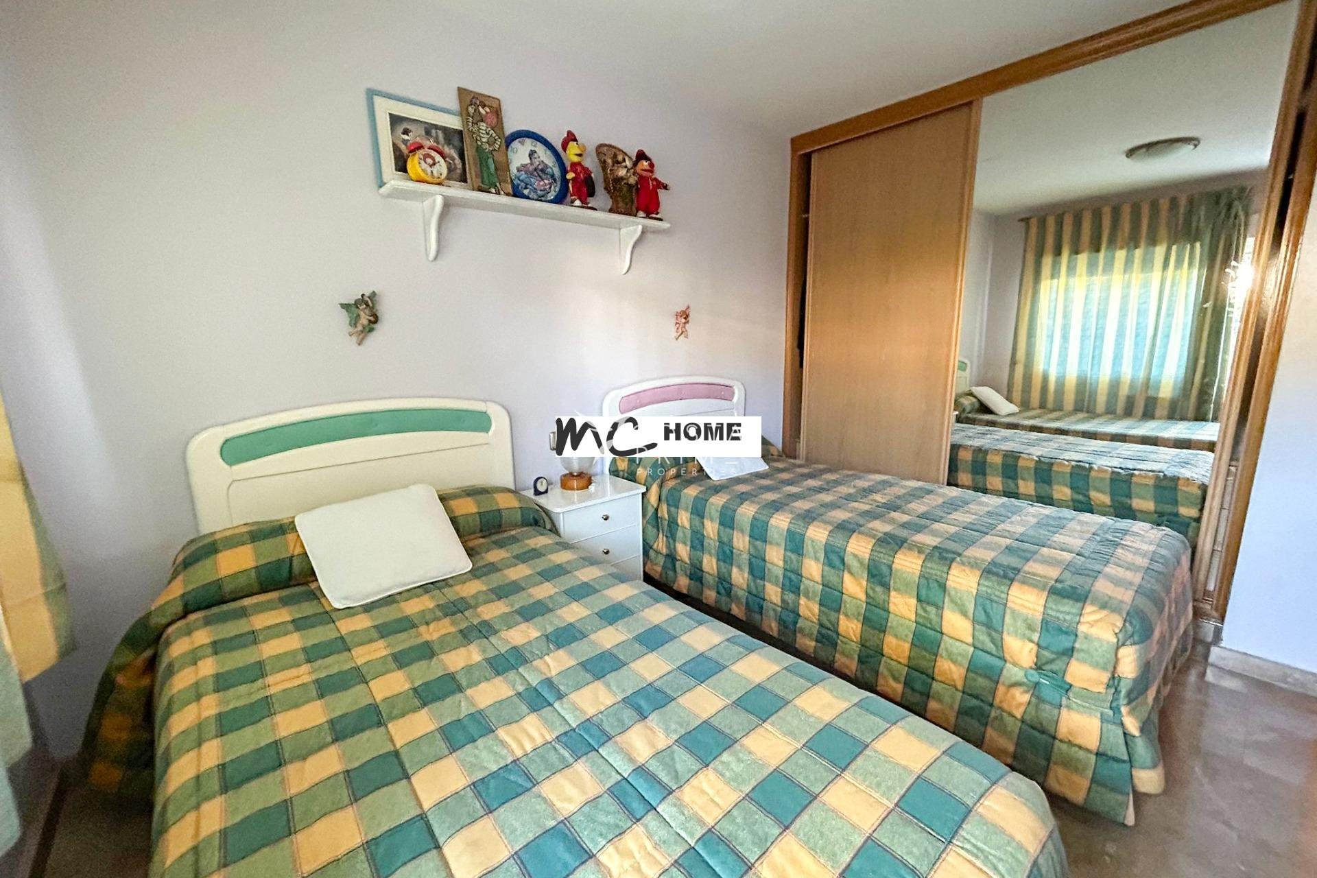 Resale - Villa  - Alfas del Pí