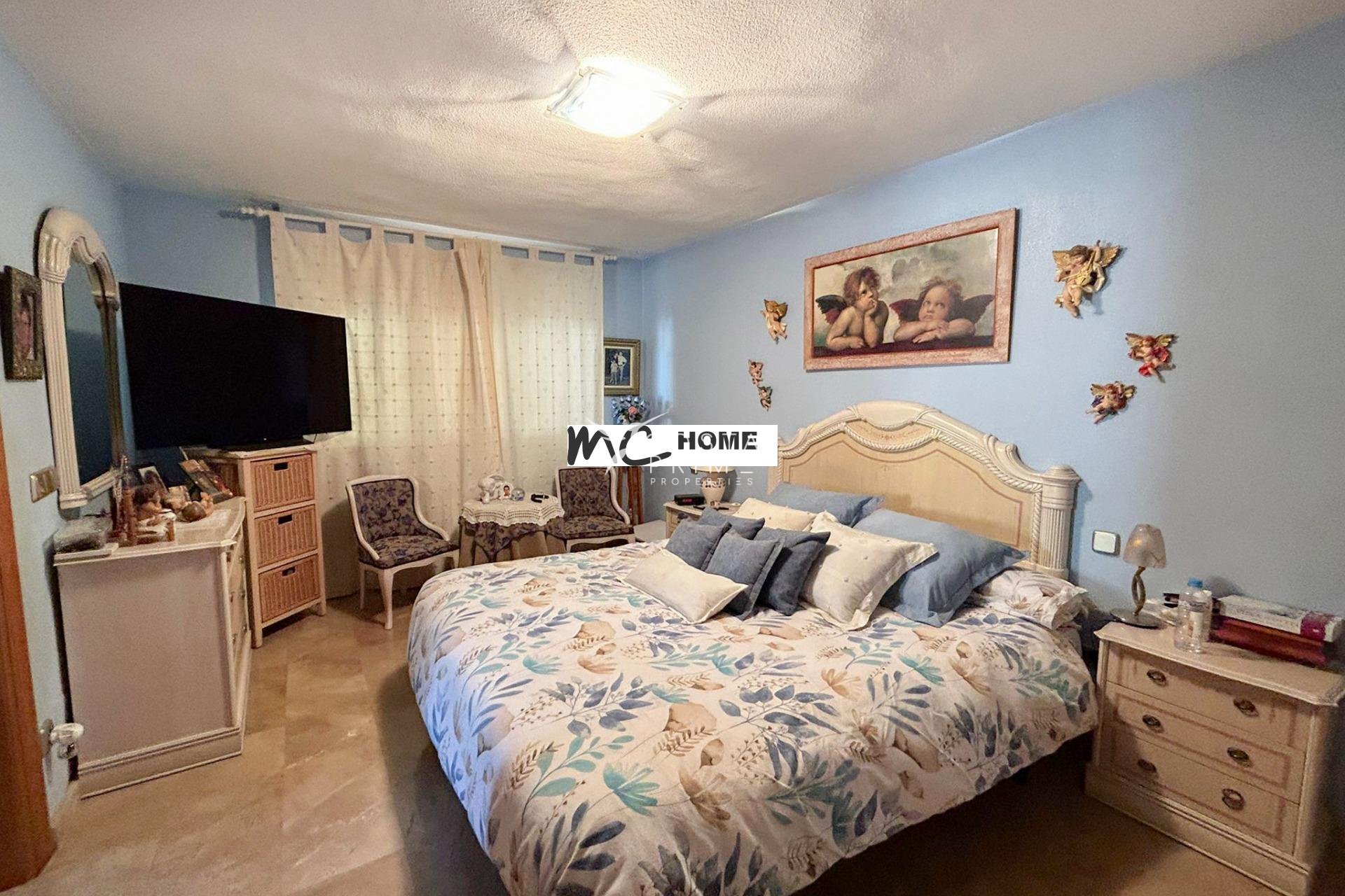 Resale - Villa  - Alfas del Pí