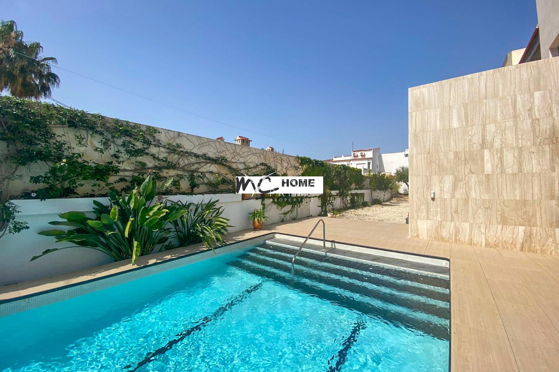 Resale - Villa  - Alfas del Pí