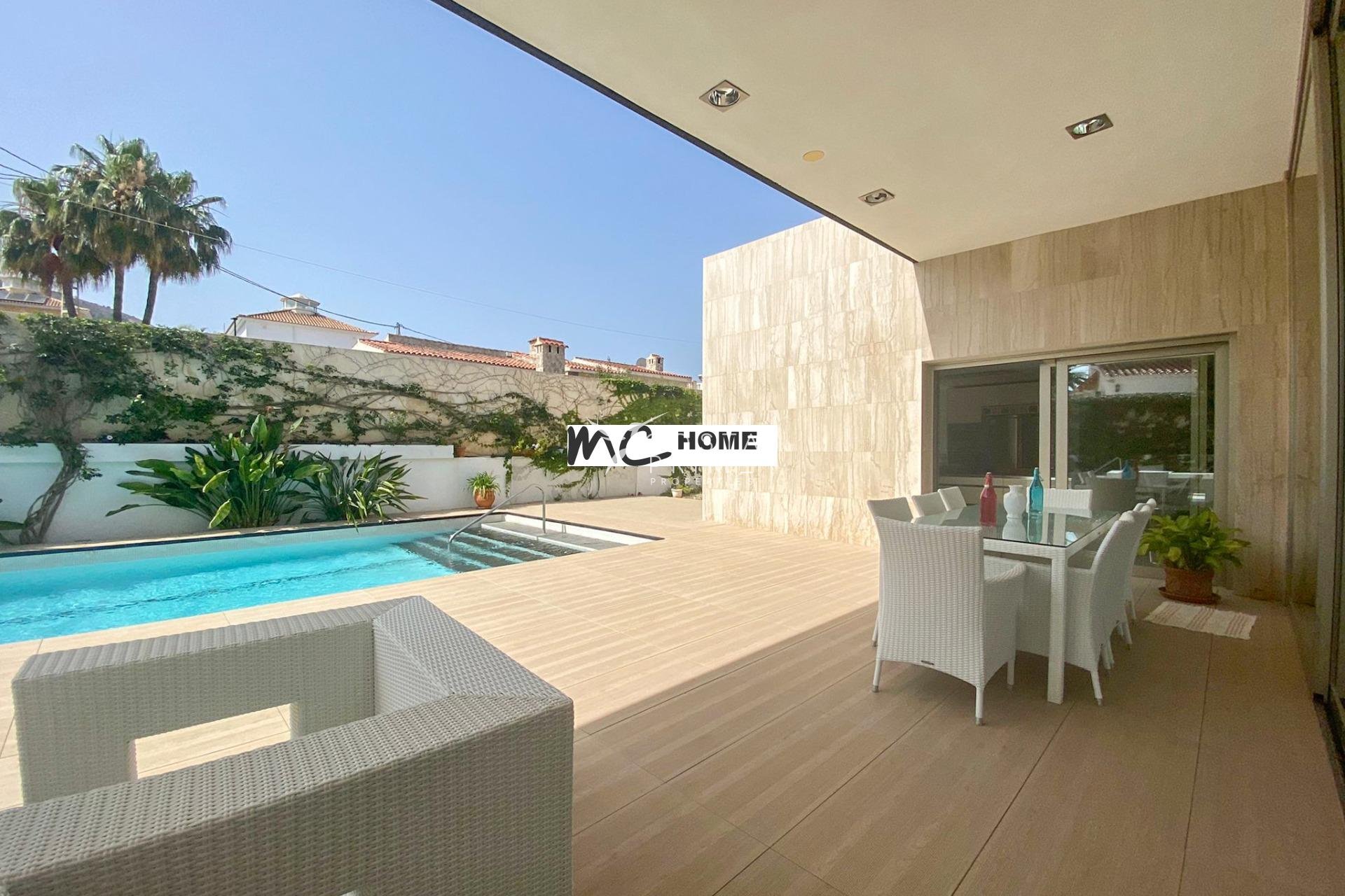 Resale - Villa  - Alfas del Pí