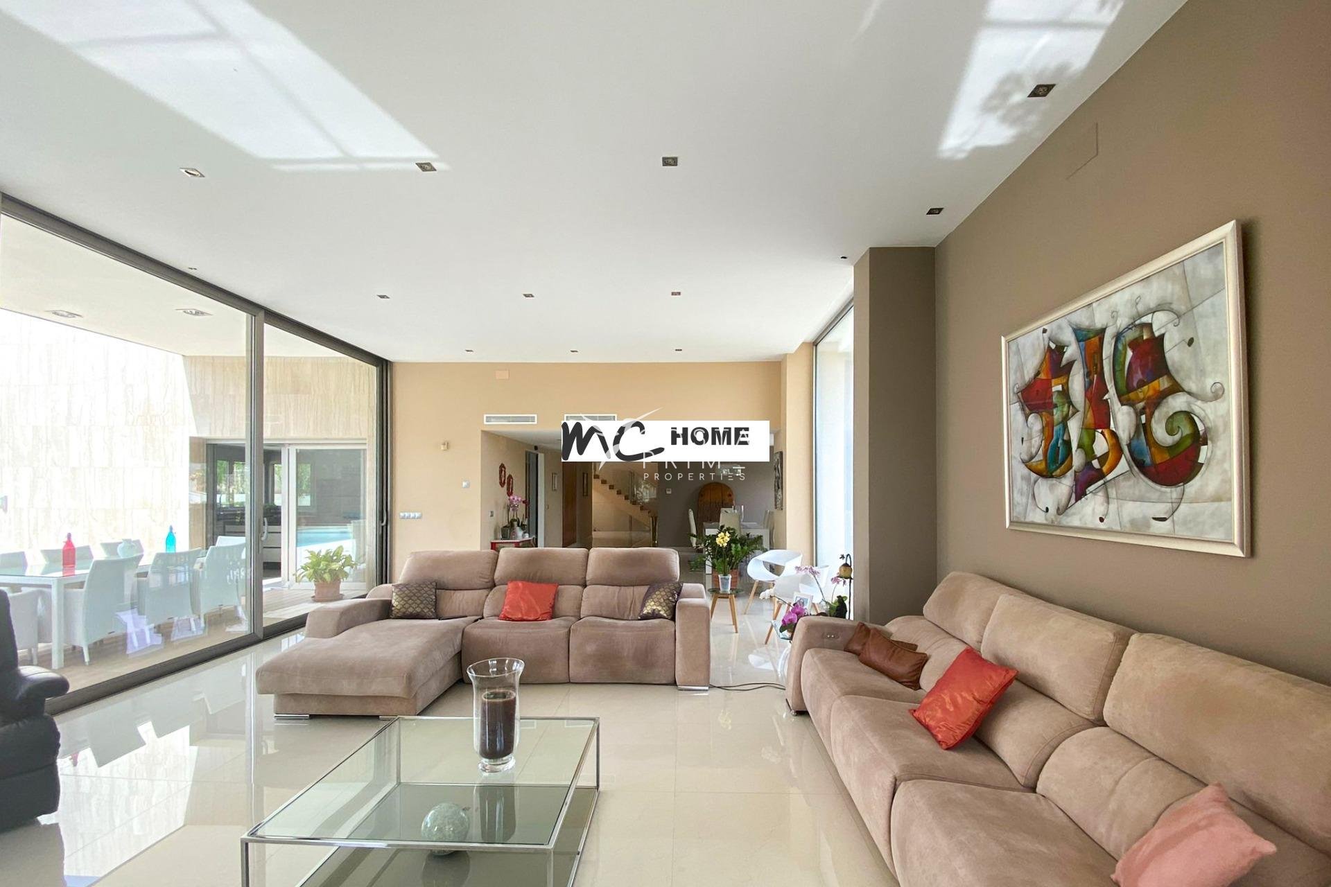 Resale - Villa  - Alfas del Pí