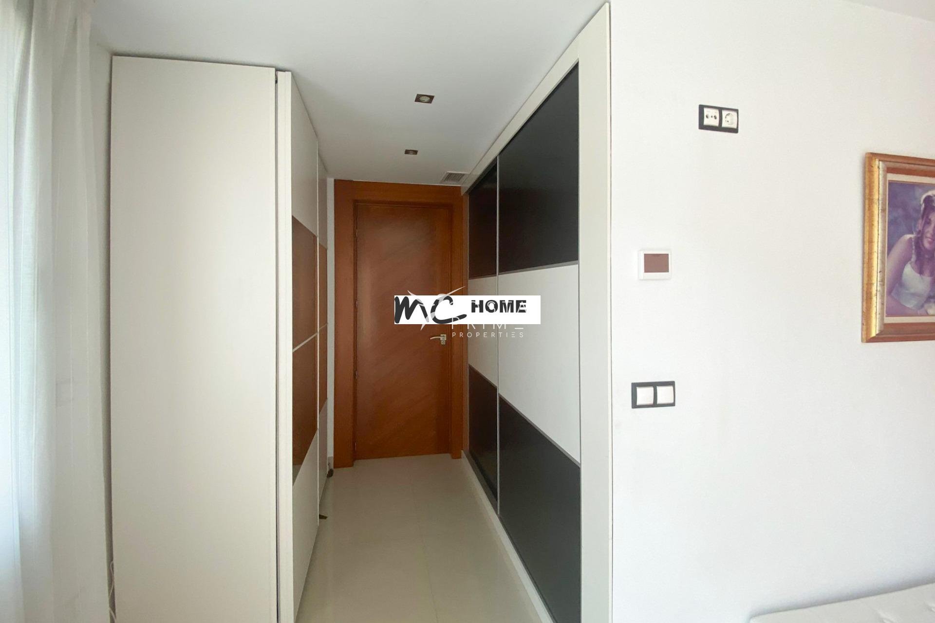 Resale - Villa  - Alfas del Pí