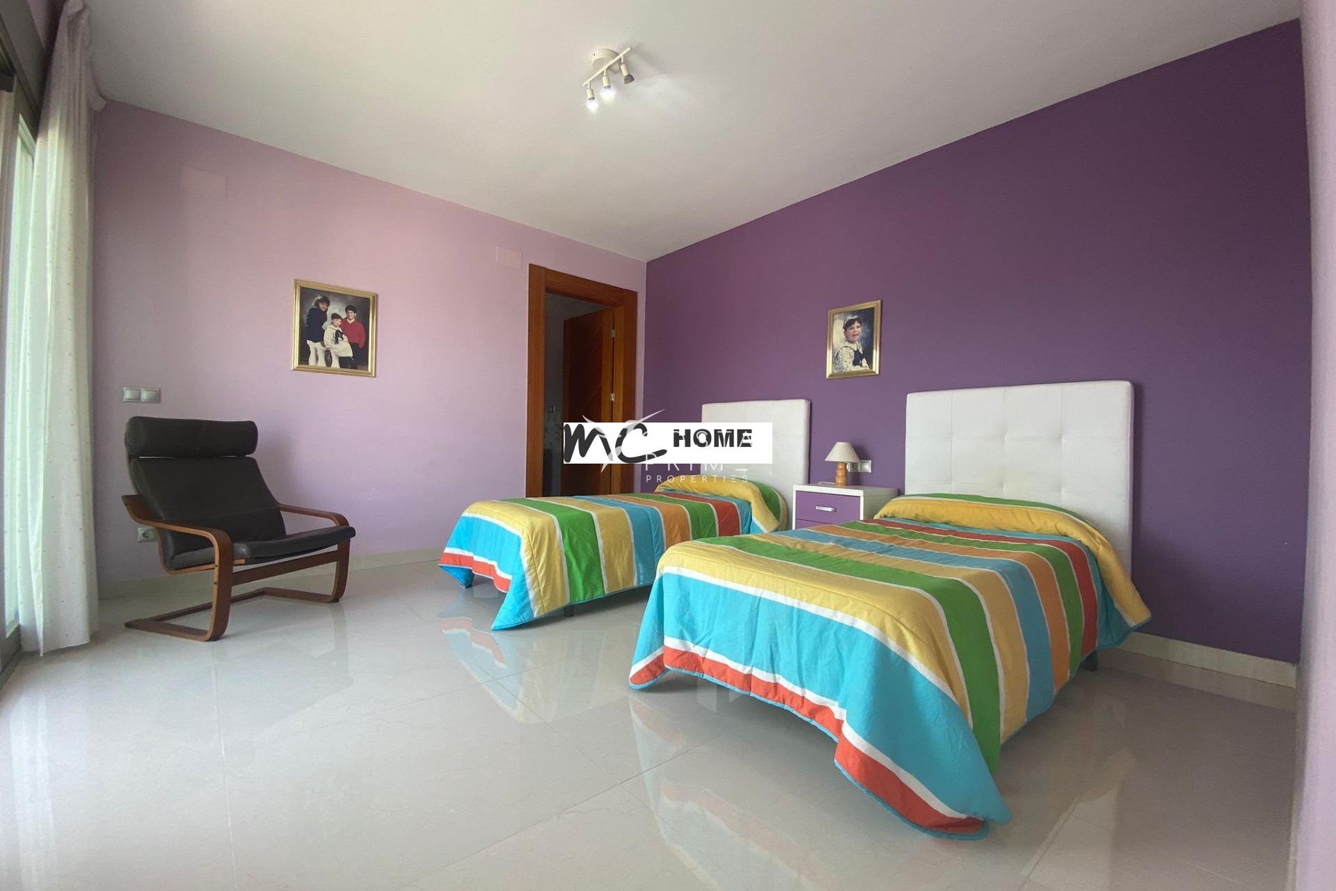 Resale - Villa  - Alfas del Pí